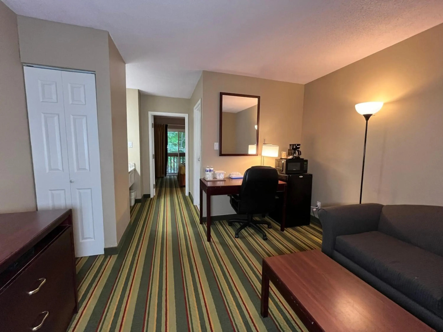 Jolly Roger Inn Resort