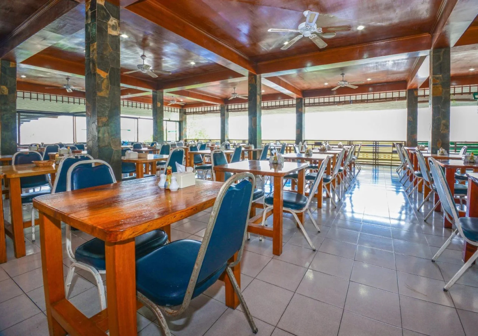 Royal Crown Hotel & Palm Spa Resort