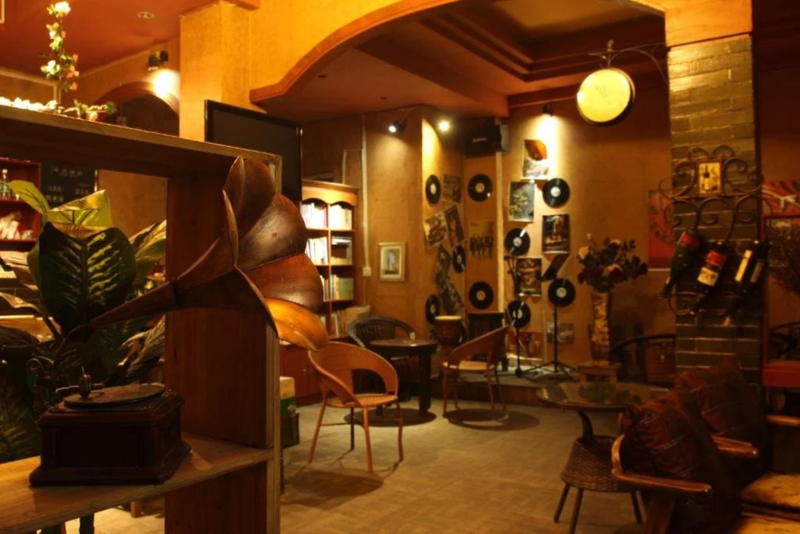 Fenghuang Soft Time Inn