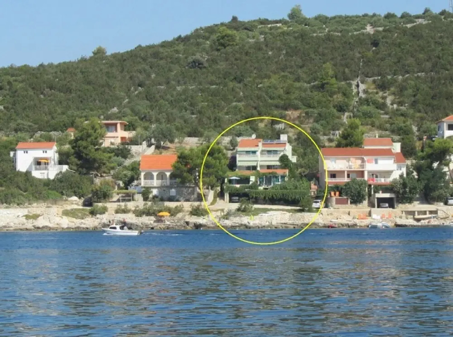 Tonka - 10 m From Beach - A6