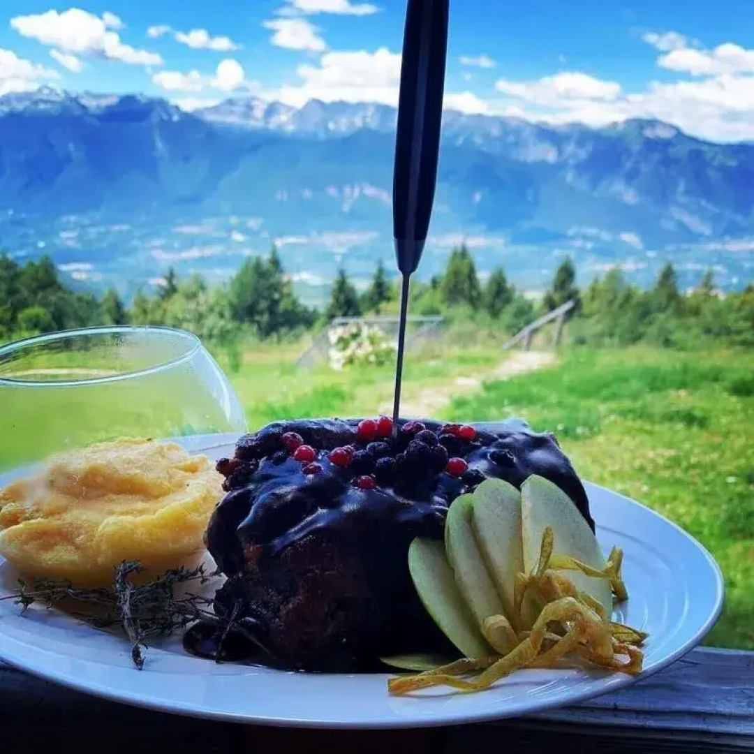 Rifugio Predaia ai Todesci