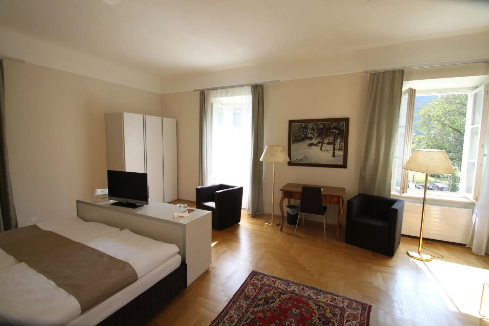 Kaiser von Österreich, Historik- und Thermalhotel