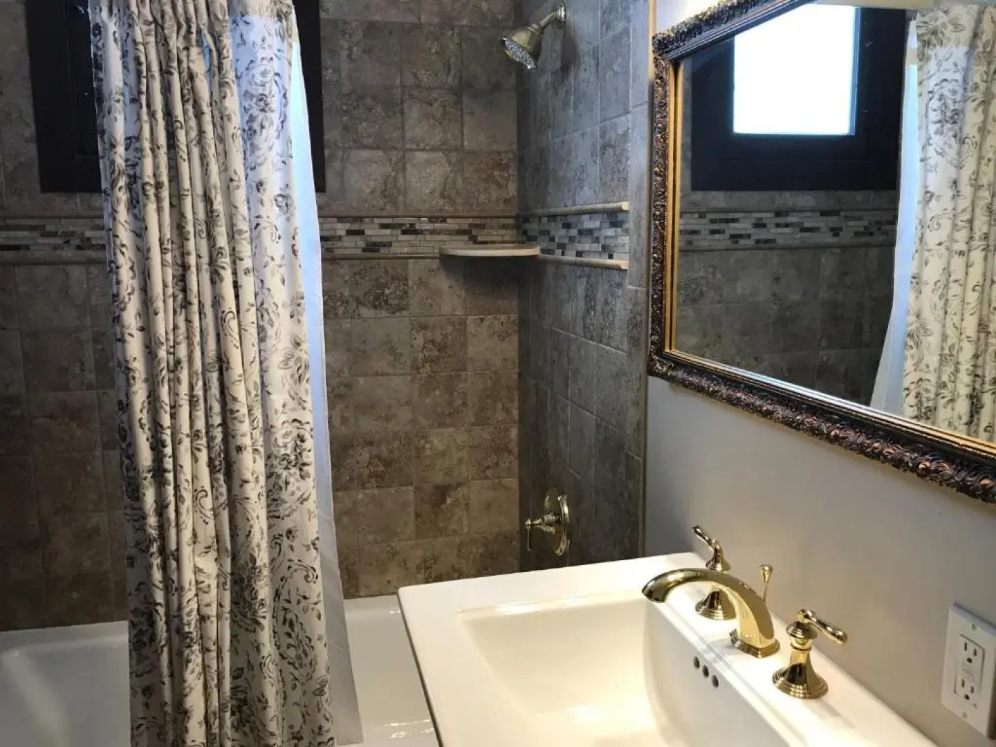 Riverside Hot Springs Inn & Spa - Adults Only