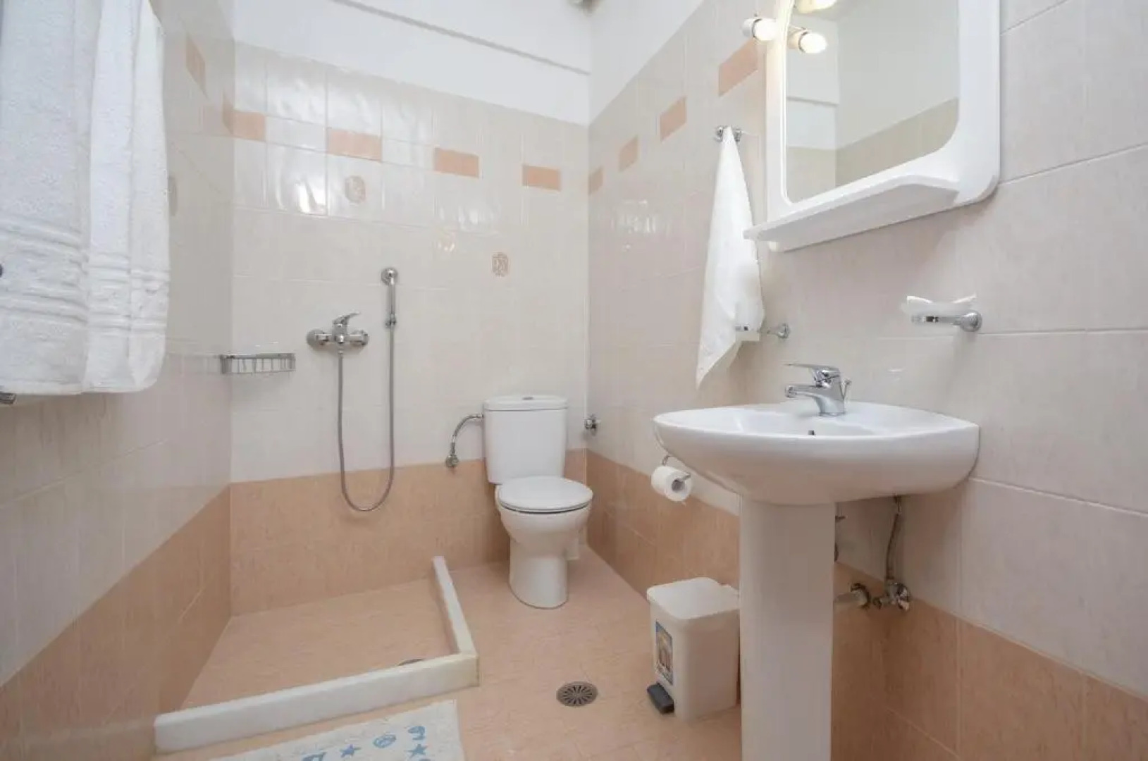 Margaritis Apartments