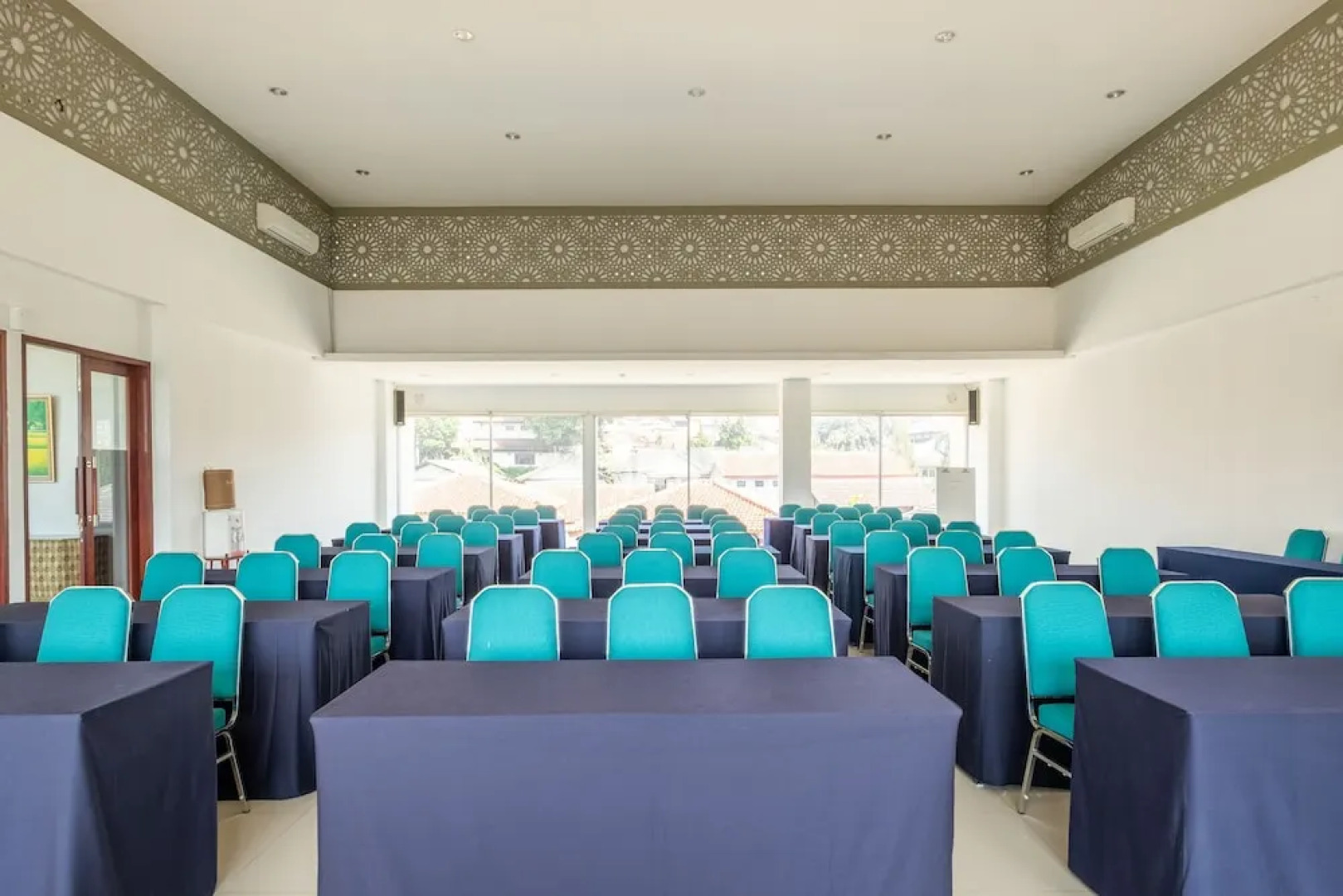 Capital O 1256 Sangga Buana Resort and Convention Hotel