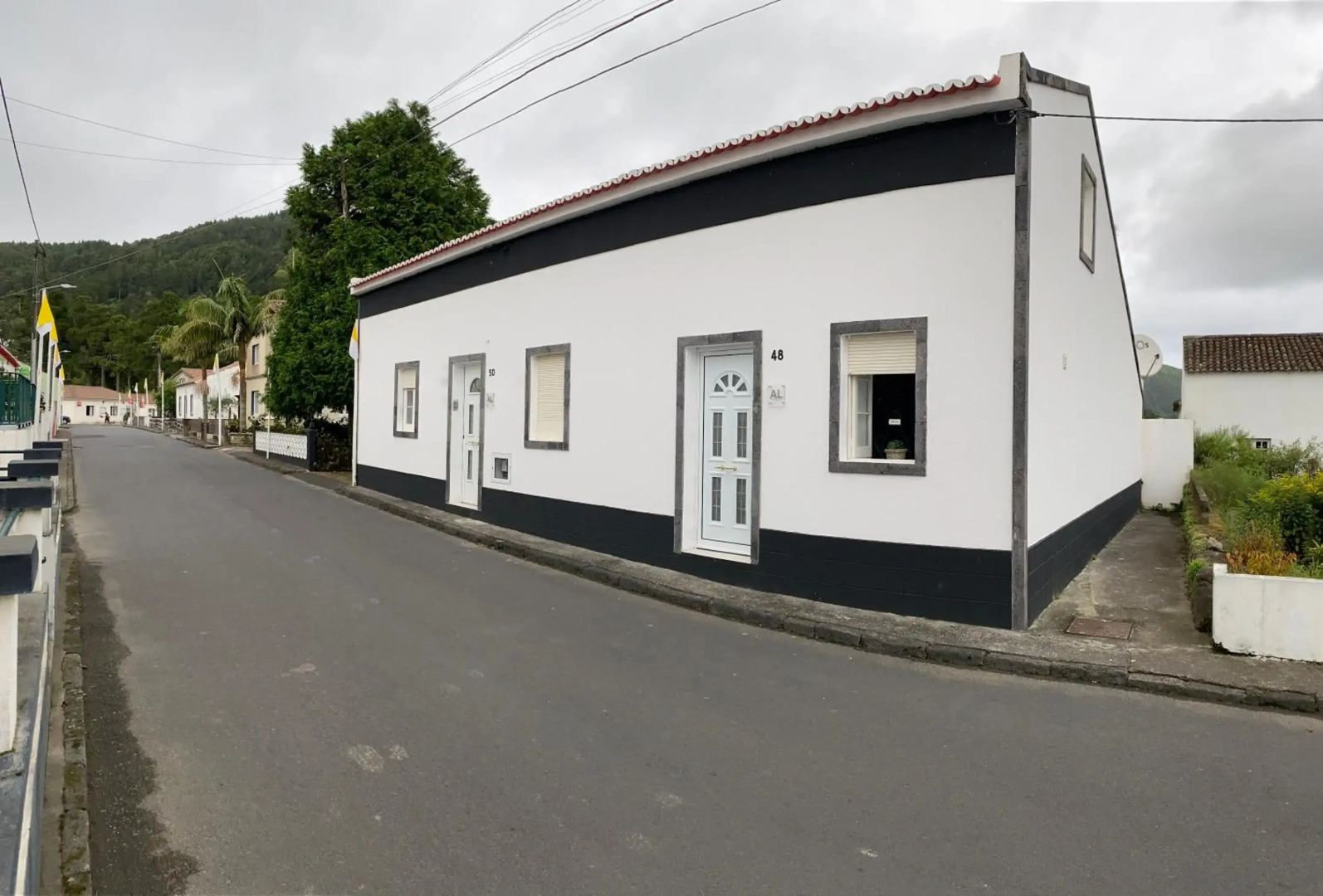 THE CEDAR TREE HOUSE Studio 48