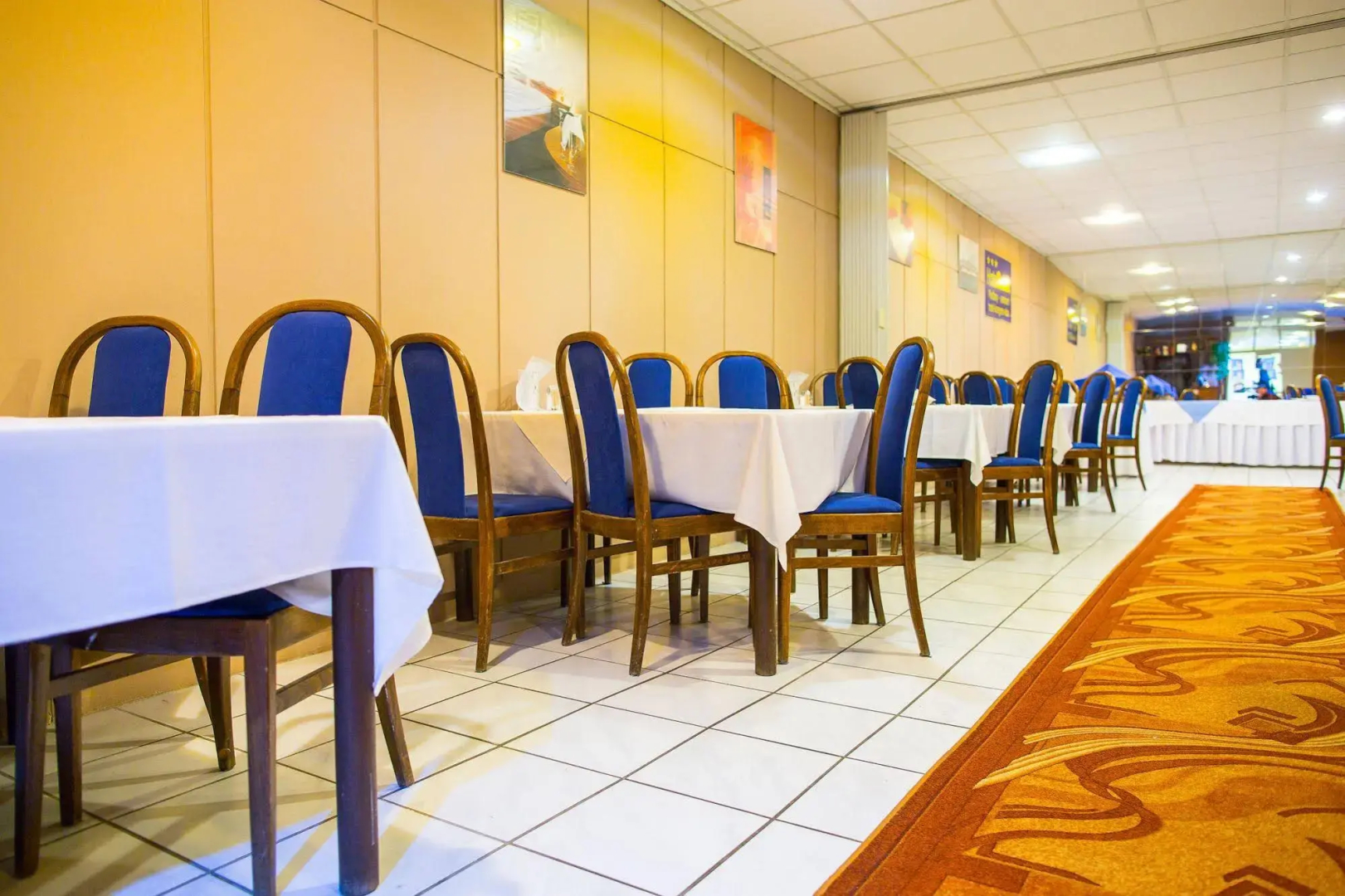 Hotel Satelit