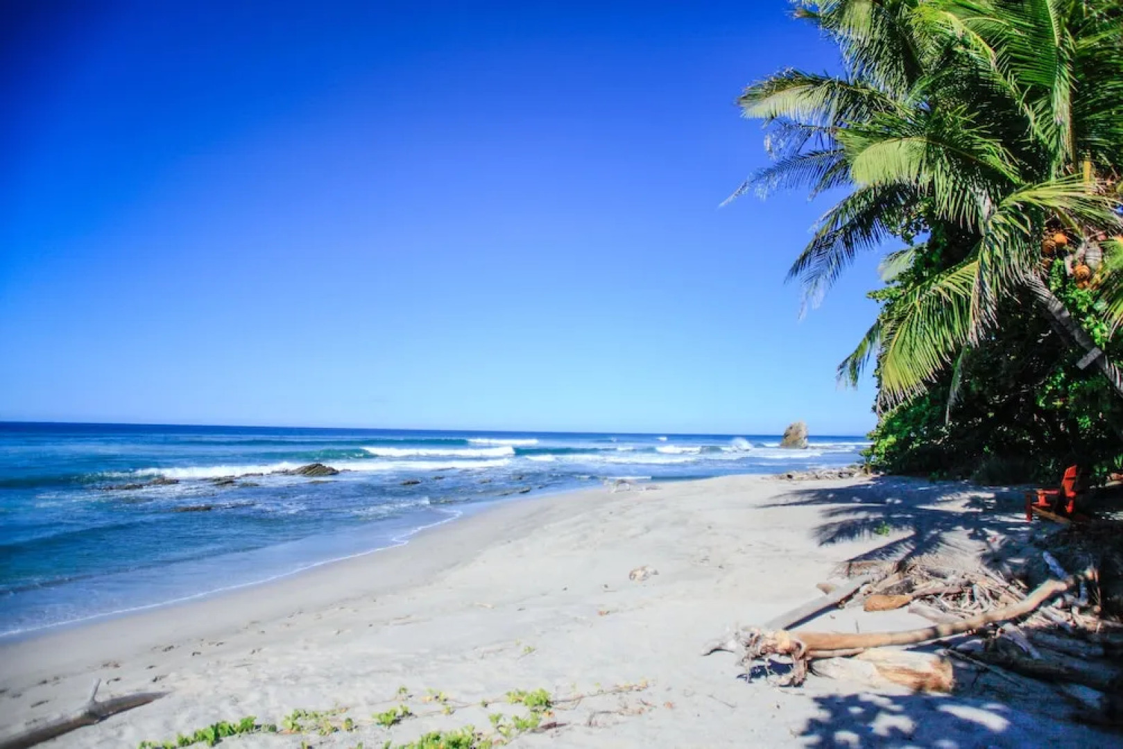 Makanas Beach Bungalows