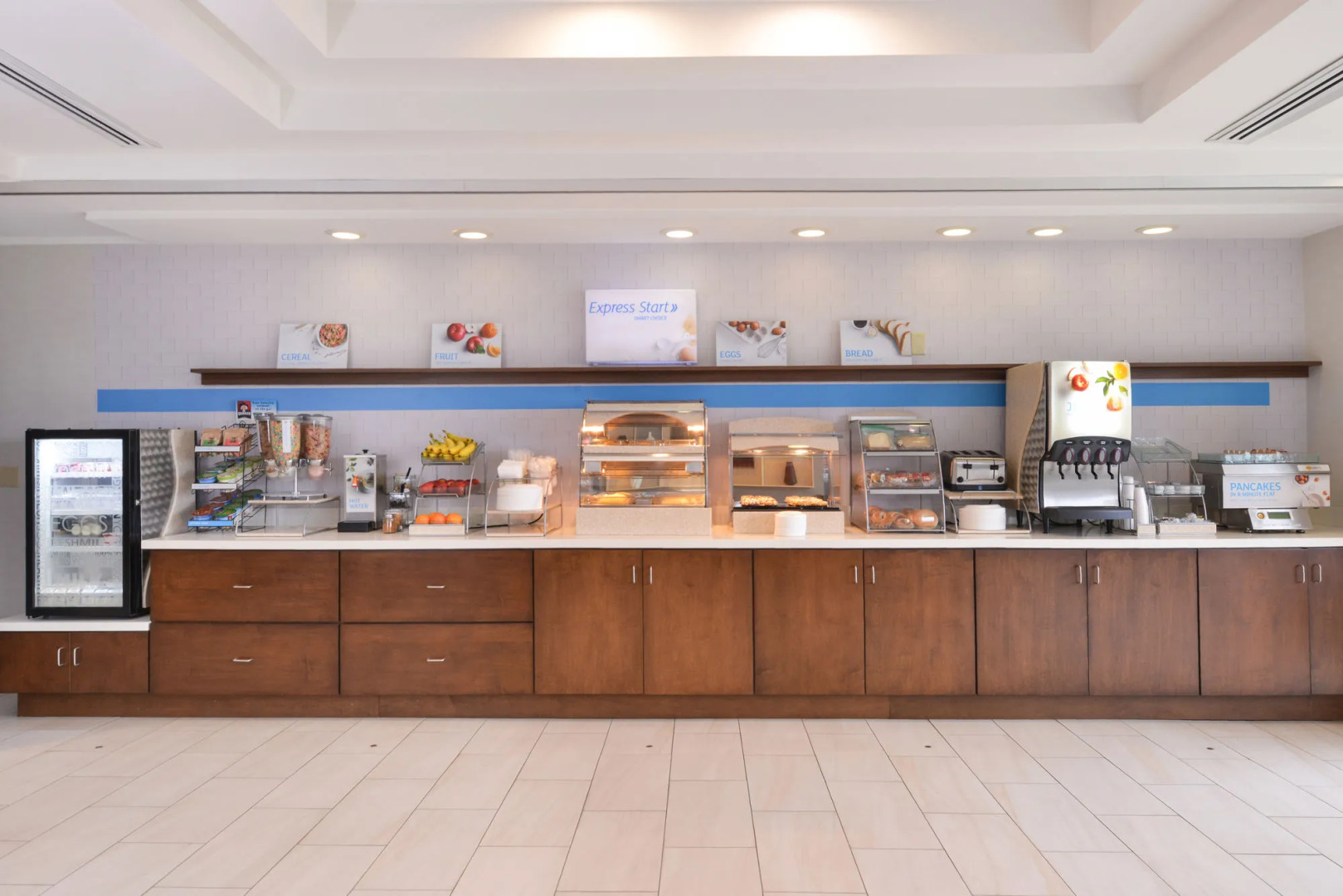 Holiday Inn Express & Suites Parkersburg-Mineral Wells by IHG