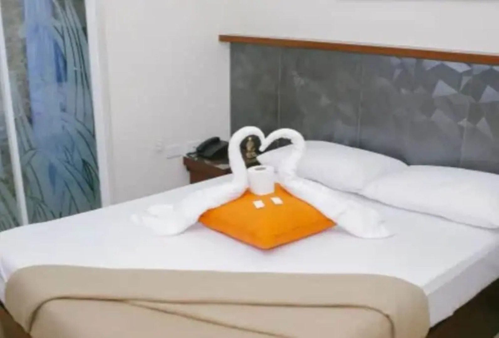 Ey Miners Suites Navarro