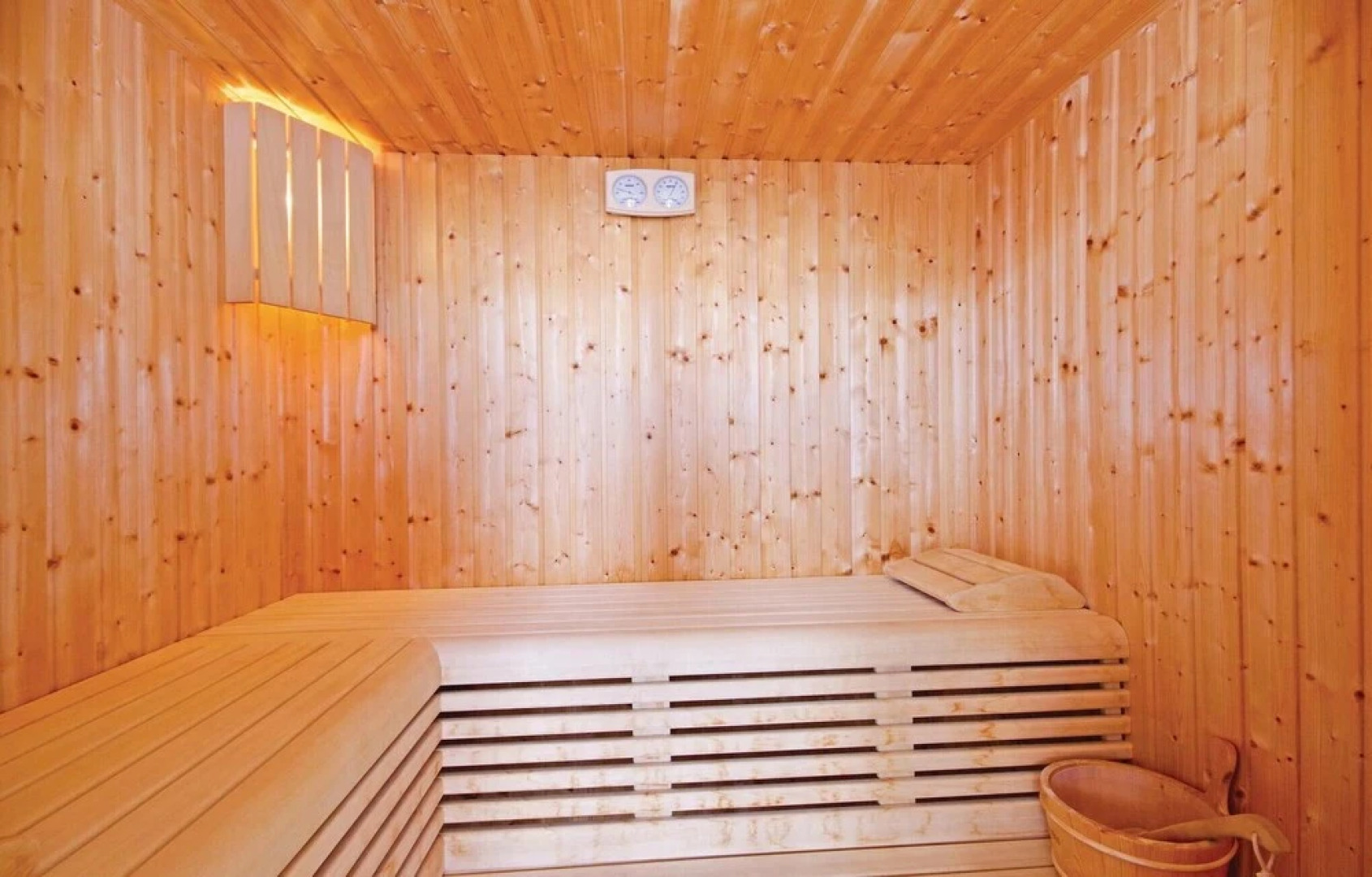 Amazing Home in Trsteno With Sauna, Wifi and 6 Bedrooms