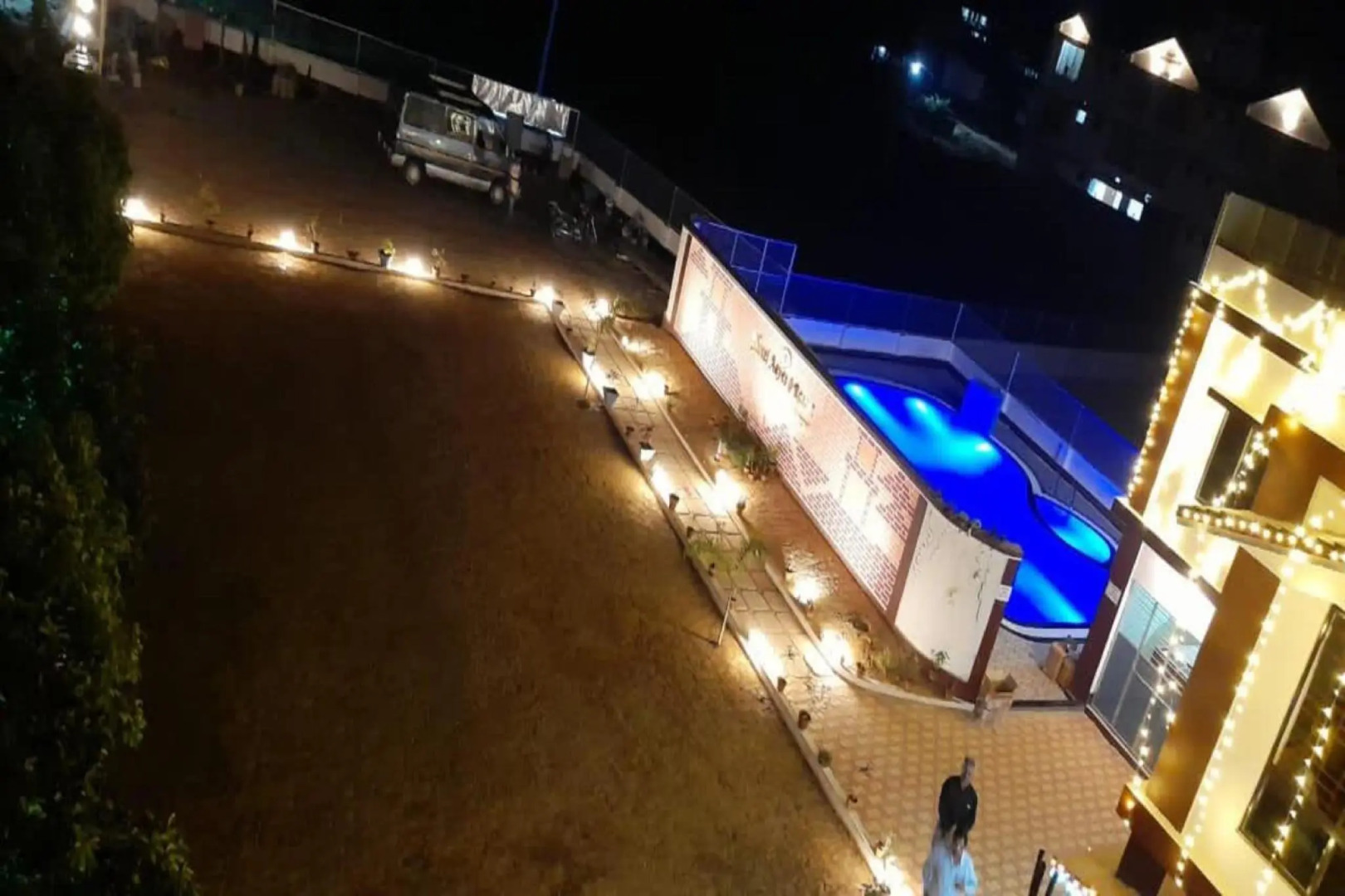 Hotel Aayes & Resort