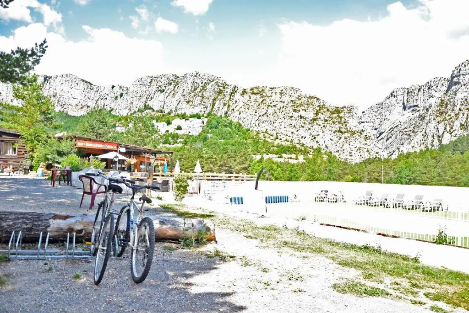 Camping La Pinatelle