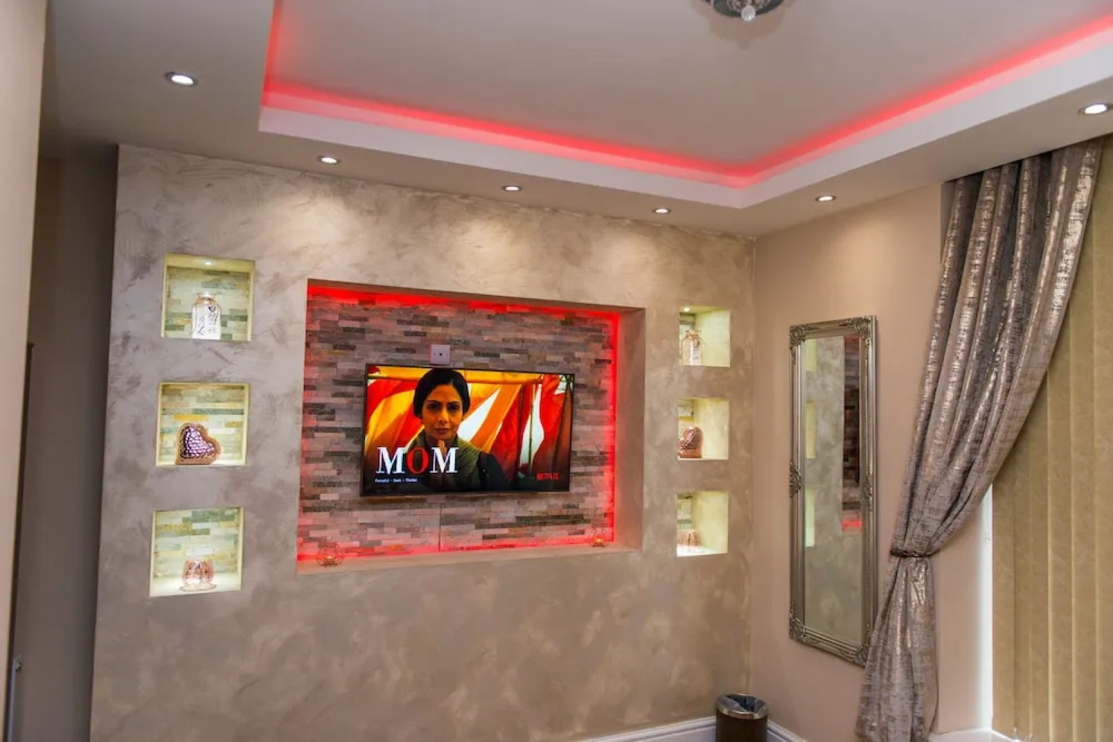 Aphrodite Suites Huddersfield