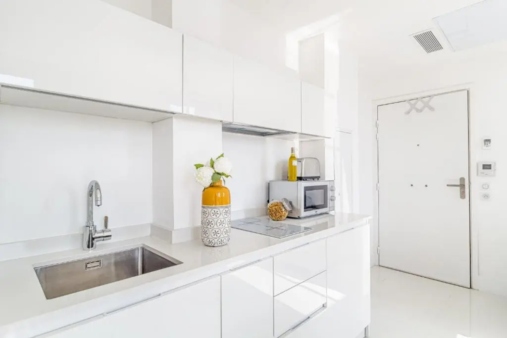 NEW ! SEA VIEW Design + Balcony 203