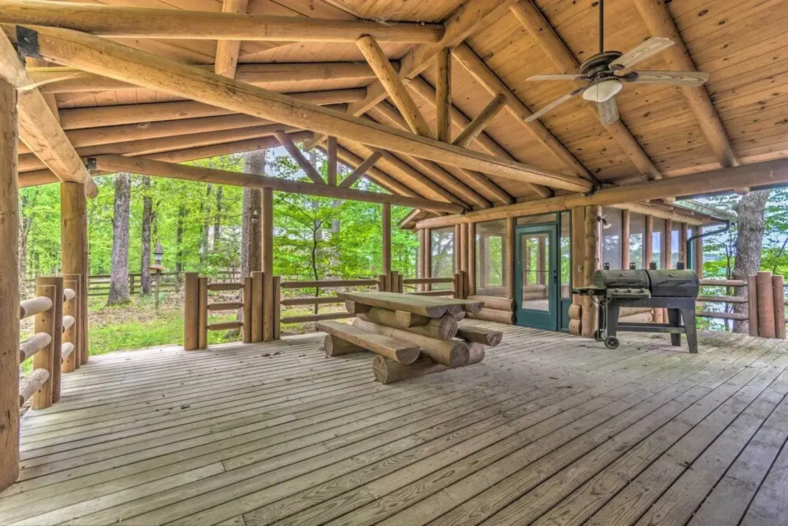 Private Dock & Slip: Lake Hamilton Hideaway!