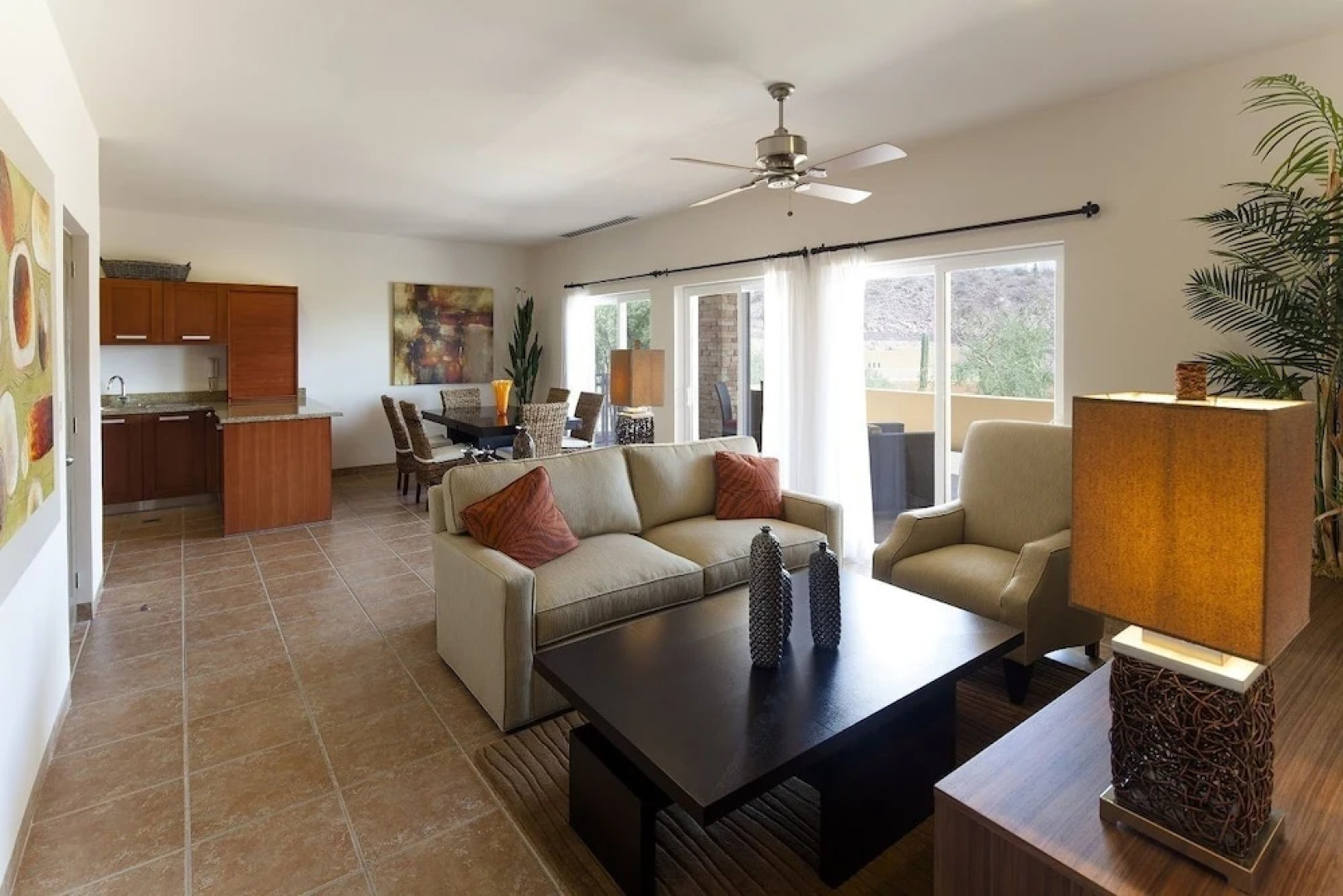 Puerta Cortes Residences: Las Colinas