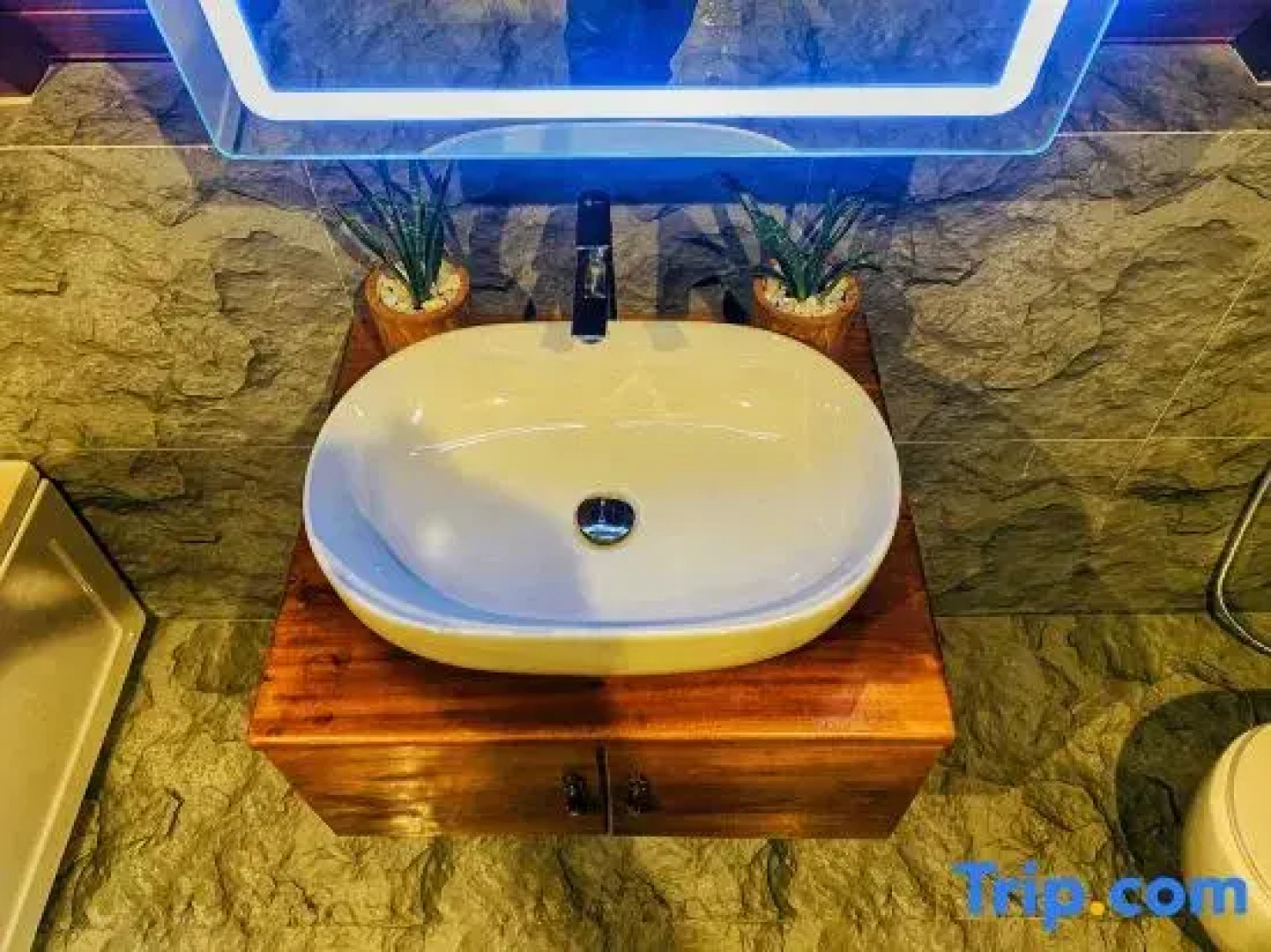 The Mountain Breeze Galle