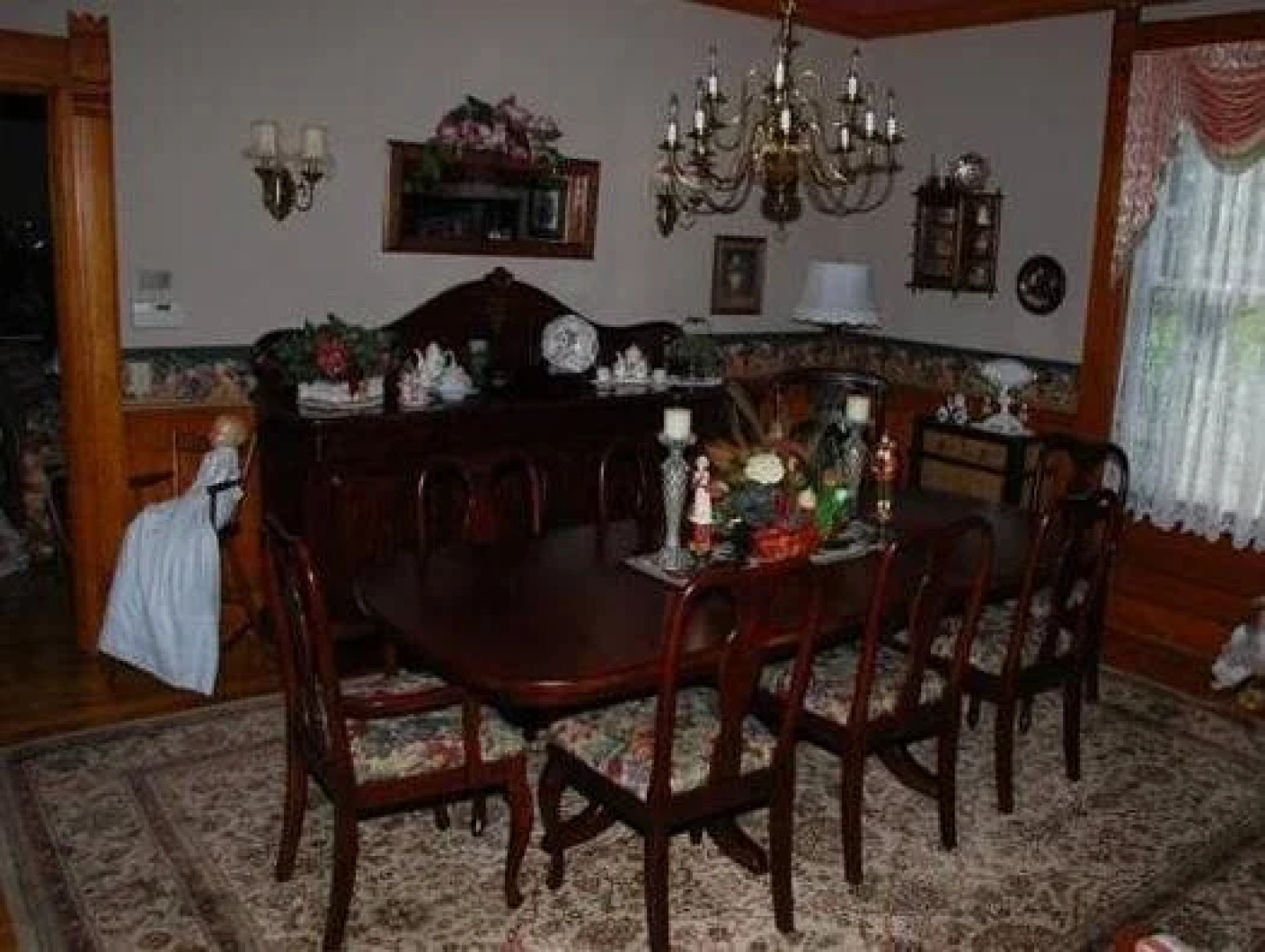 The Country Doll House B&B