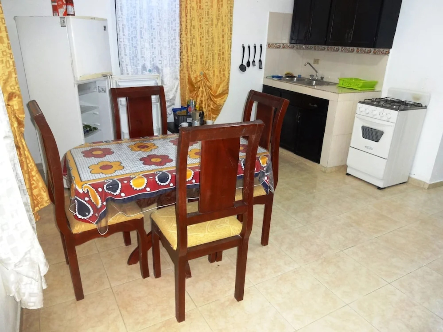 Business & Holiday Aparthotel