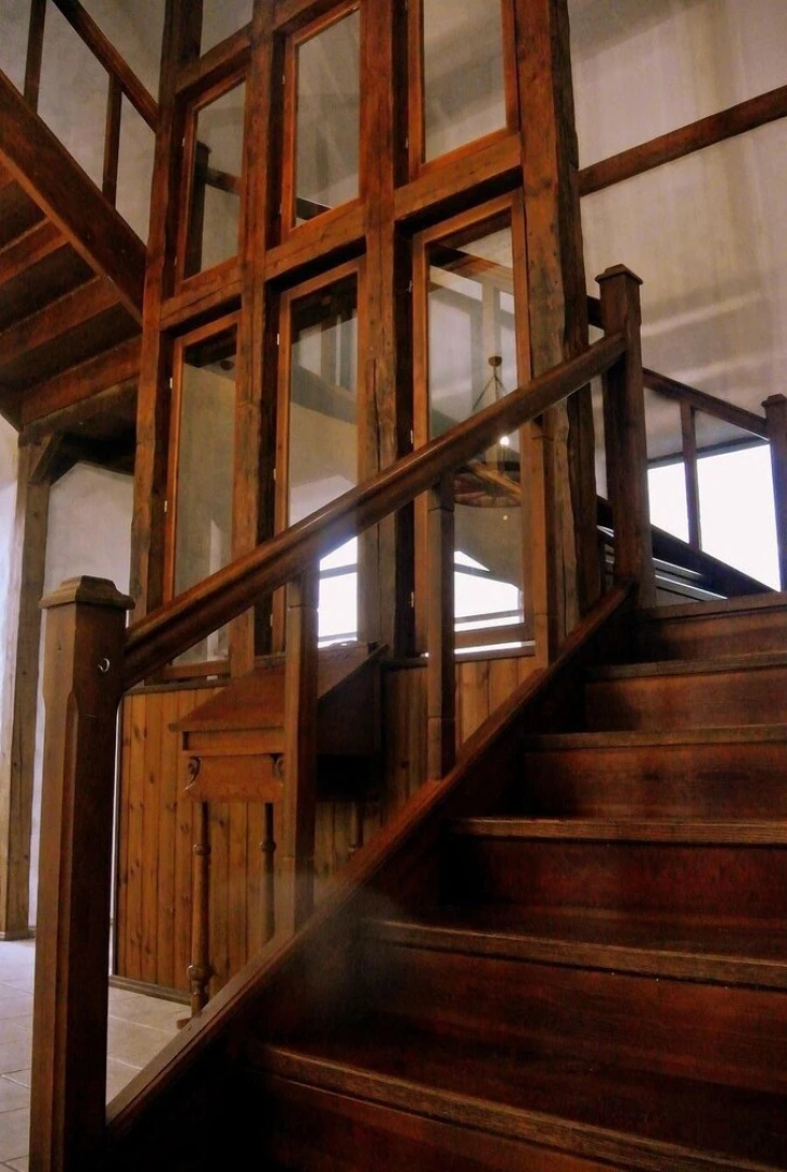 Üksik Rüütel Hotel