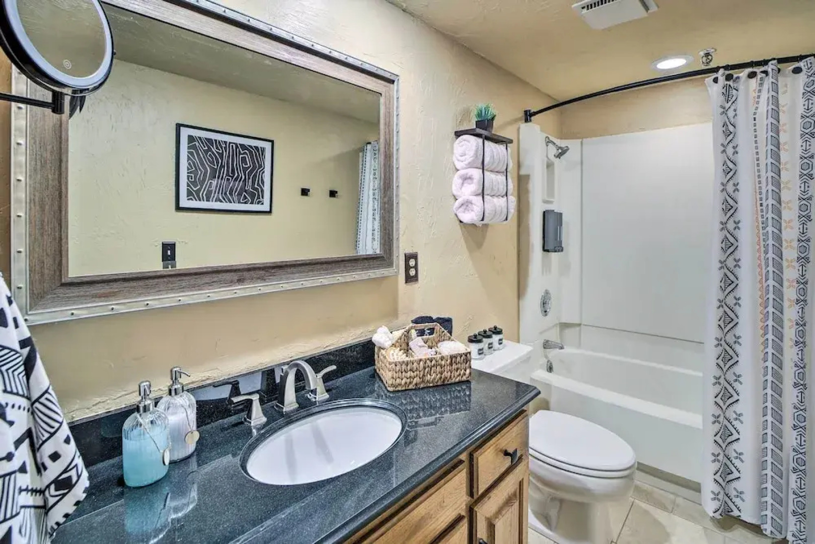 Balcony w/ Hot Tub: Monkey Island Vacation Rental!