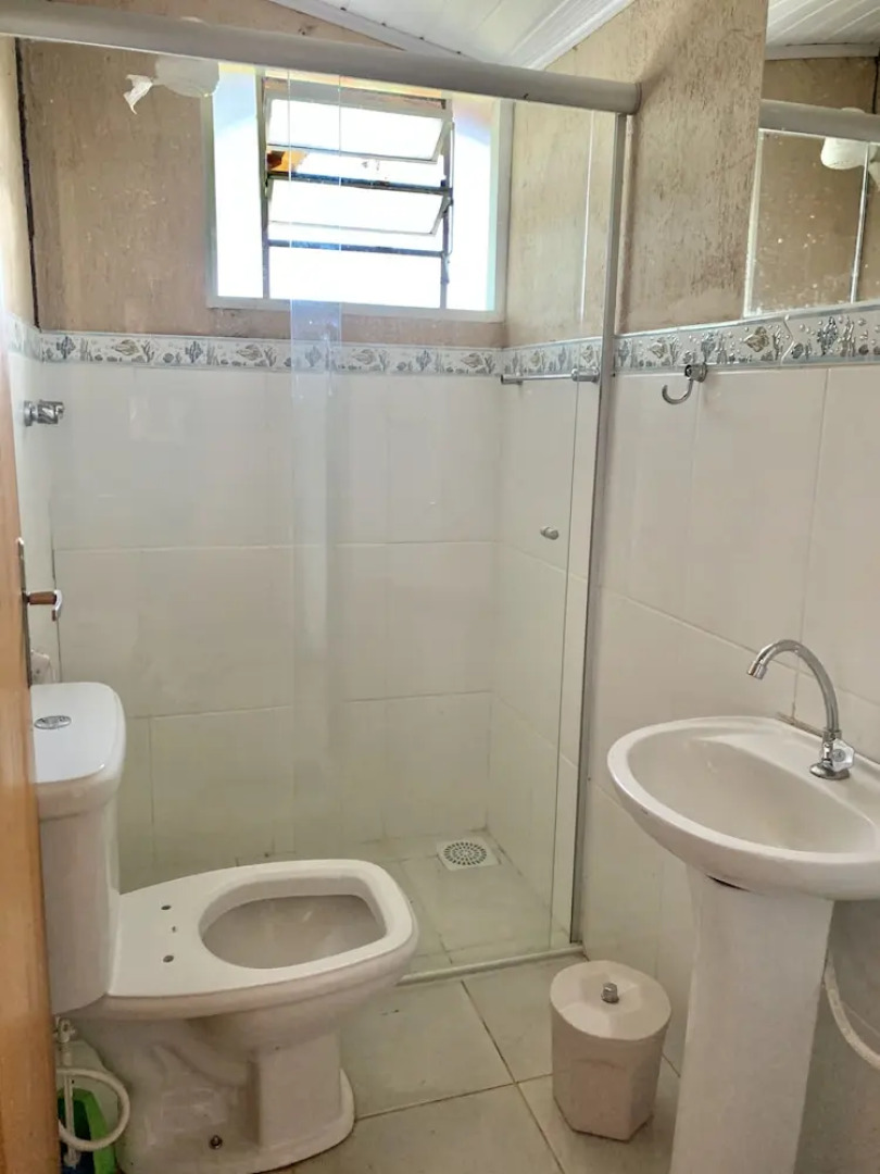 Vista do Lago - Casa para 16 pessoas com 4 quartos