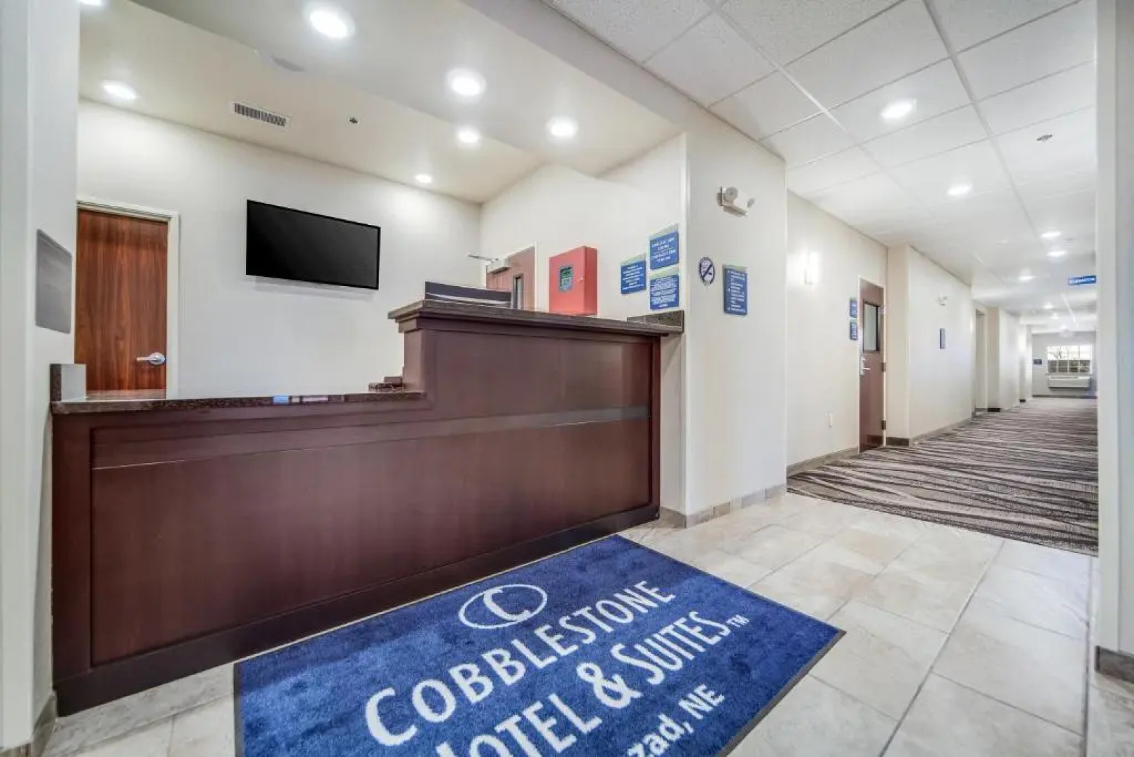 Cobblestone Hotel & Suites - Cozad