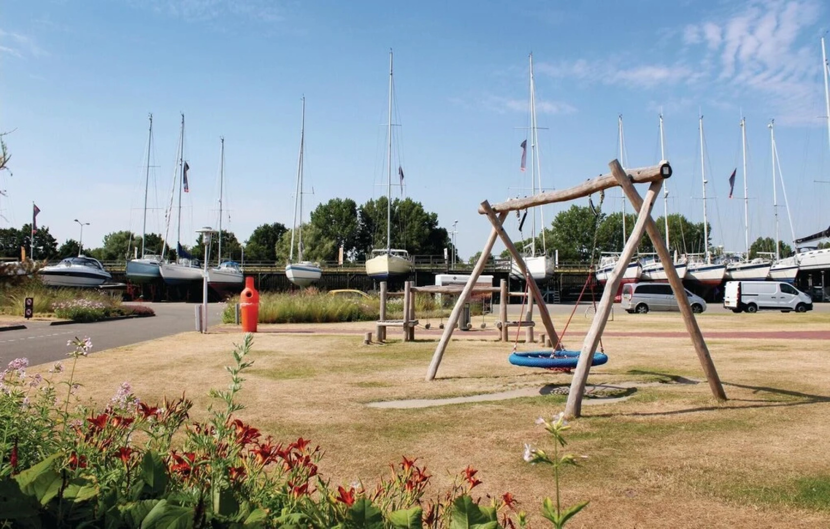 Nice Apartment in Bruinisse With 1 Bedrooms and Wifi