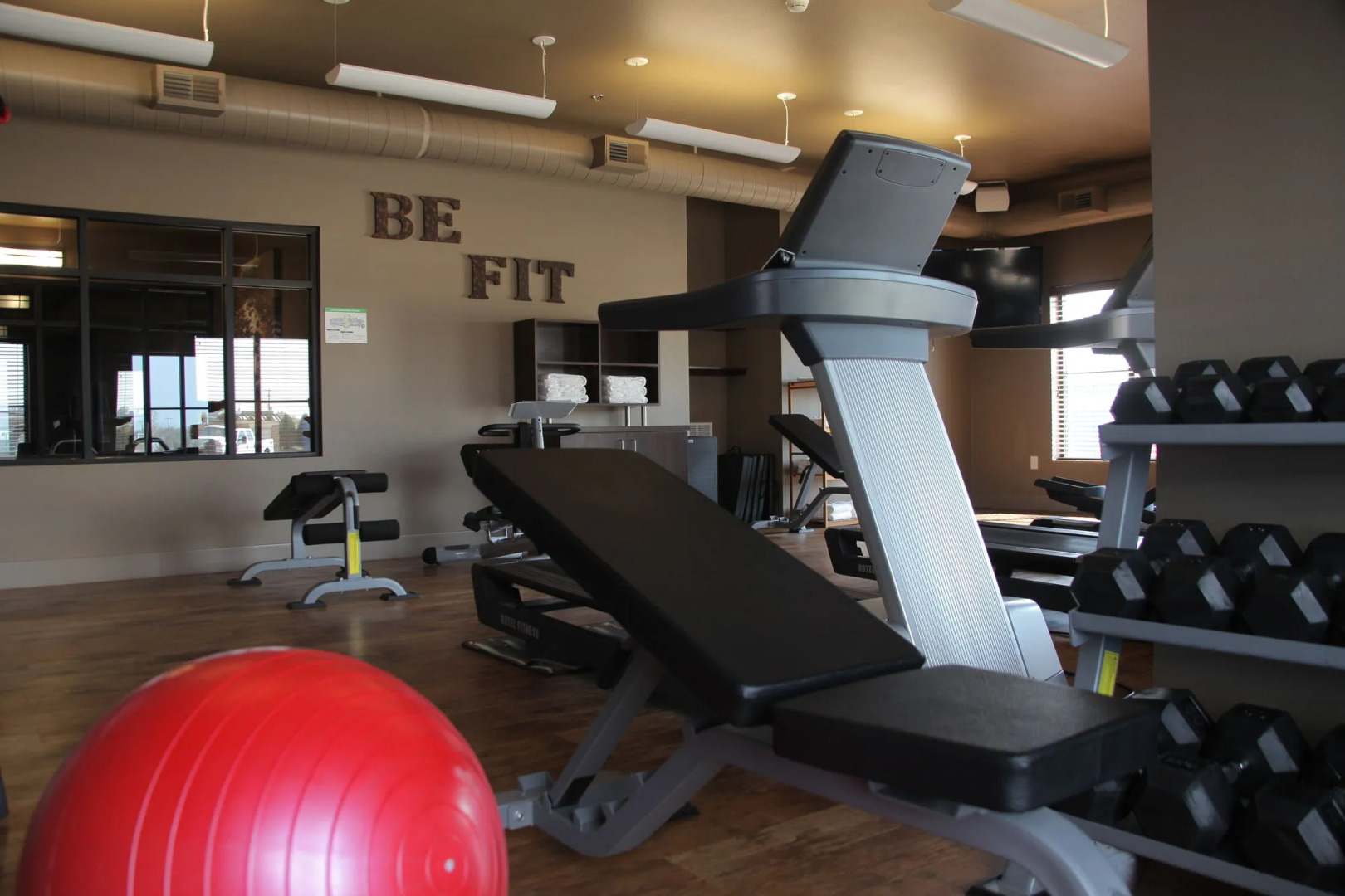 Teddy's Residential Suites Watford City