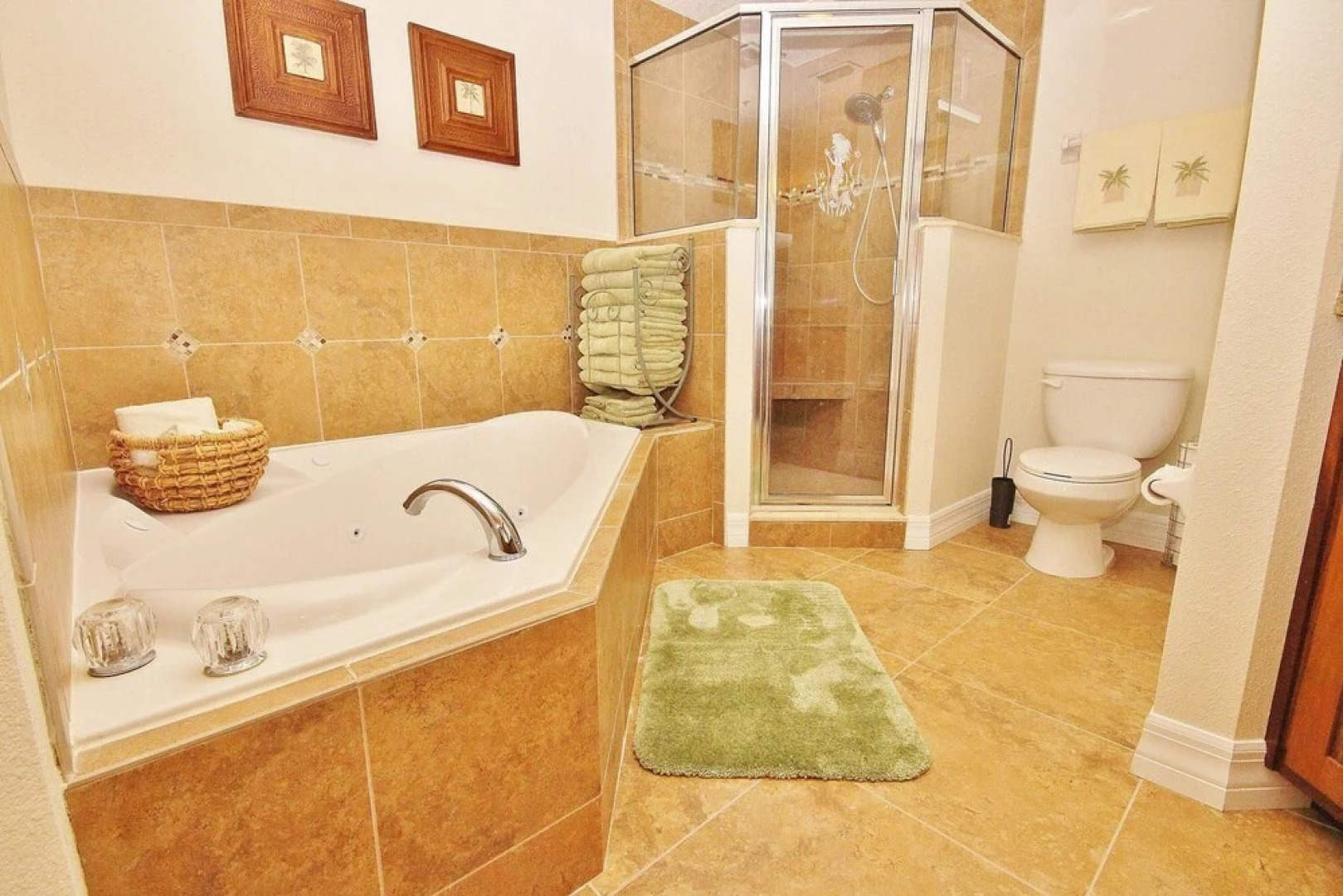 Oceanwalk 18-406 Apartment 2