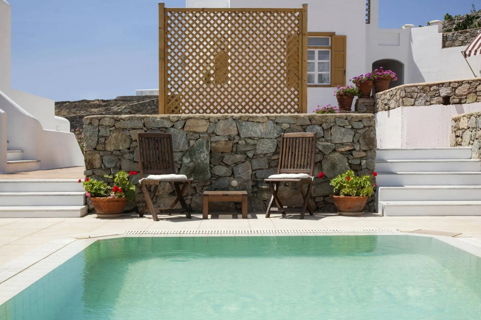 Dorion Hotel
