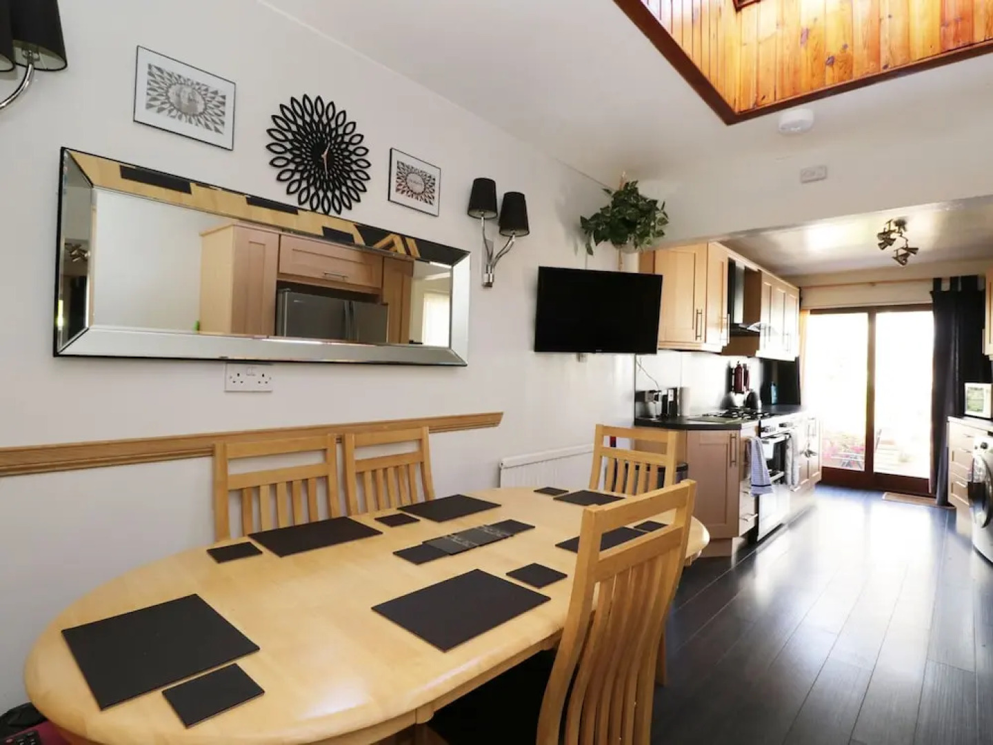 2 Craigarbel Crescent, Montrose