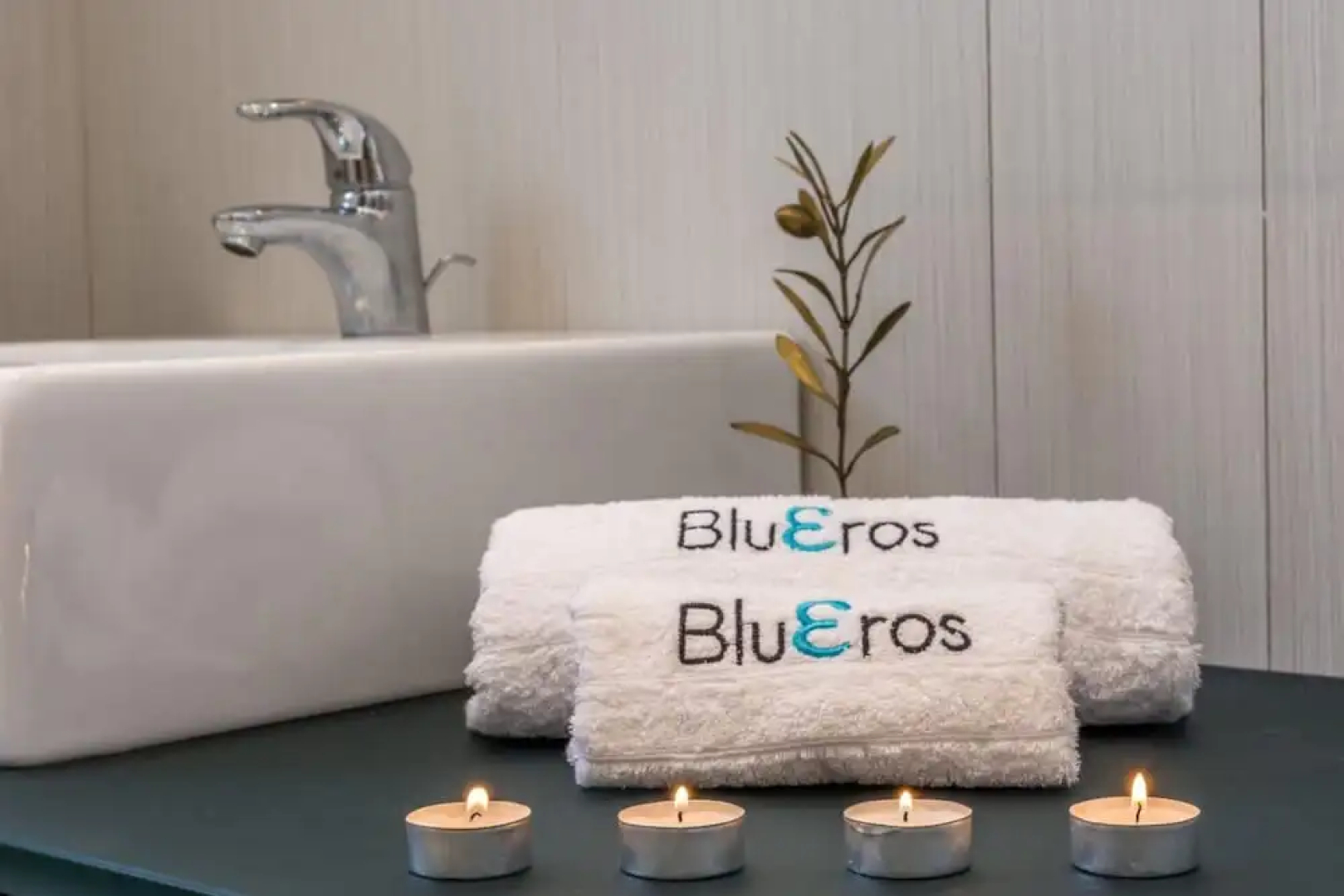 Inviting 8-bed Villa in Ermoupoli - Villa Blueros