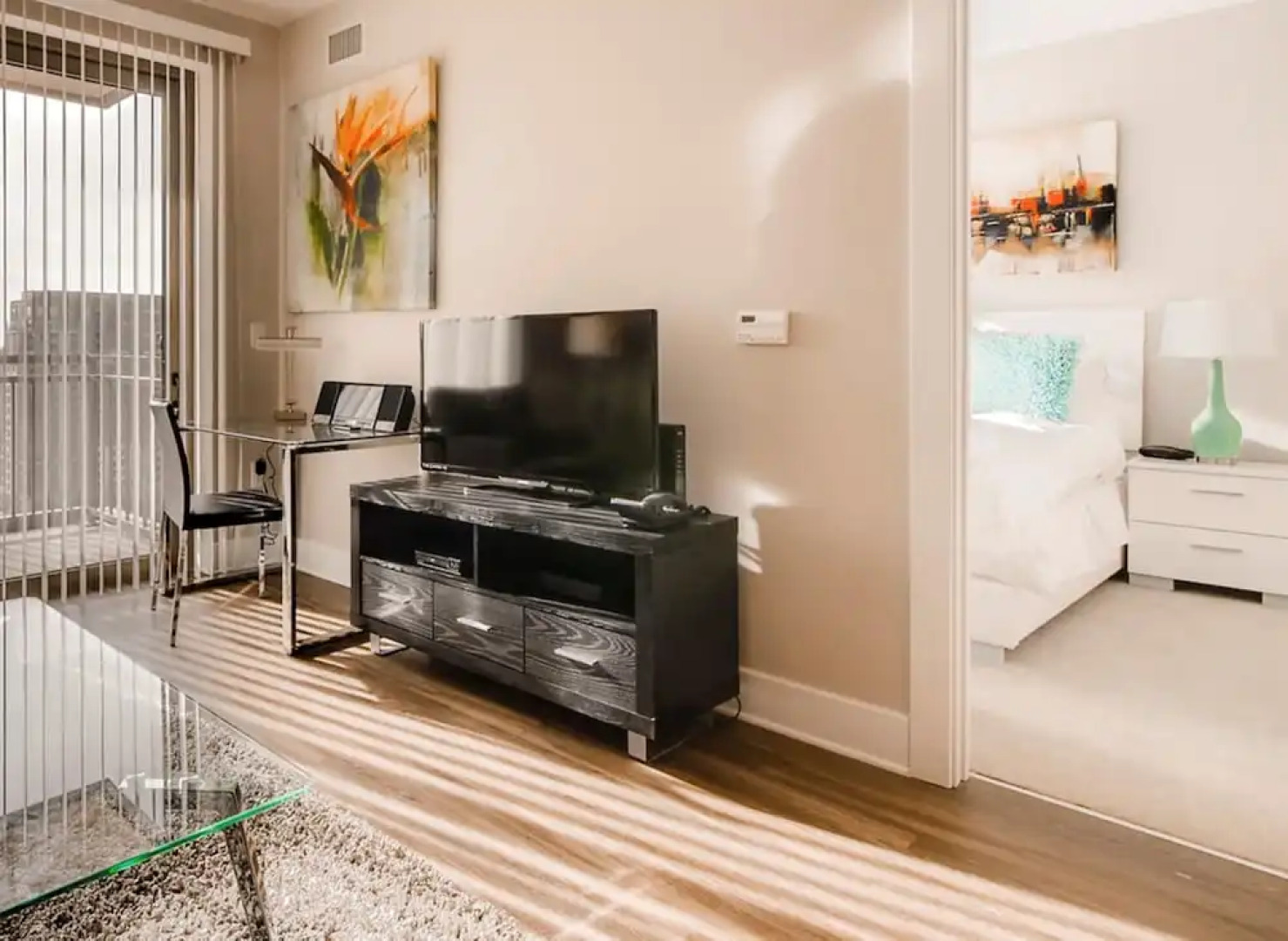 Global Luxury Suites at South Arlington