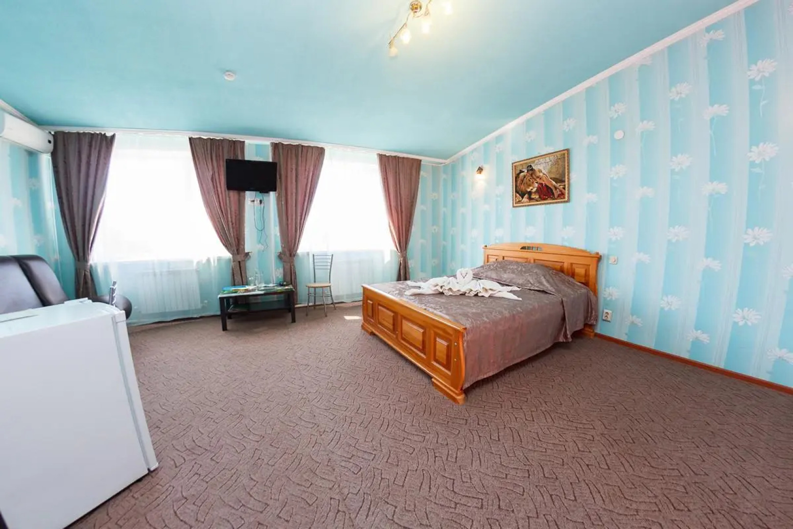 Гостиничный комплекс 7 и Я на Омской