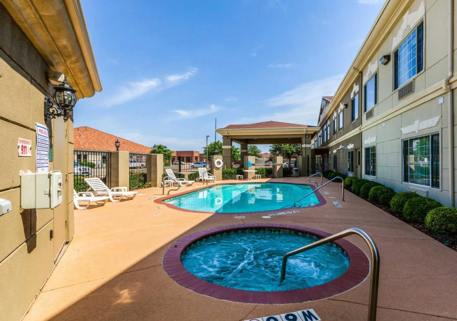 Comfort Inn & Suites Near Medical Center