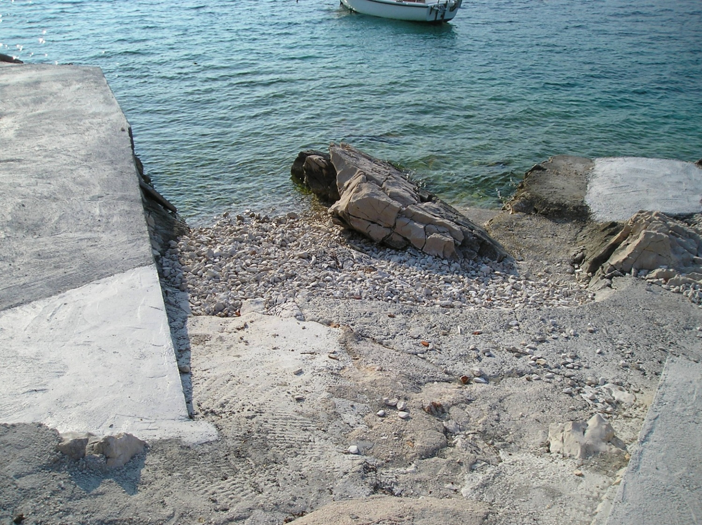 Apartment Tih - 20 m from sea: A1 Ruzmarin Sevid, Riviera Trogir