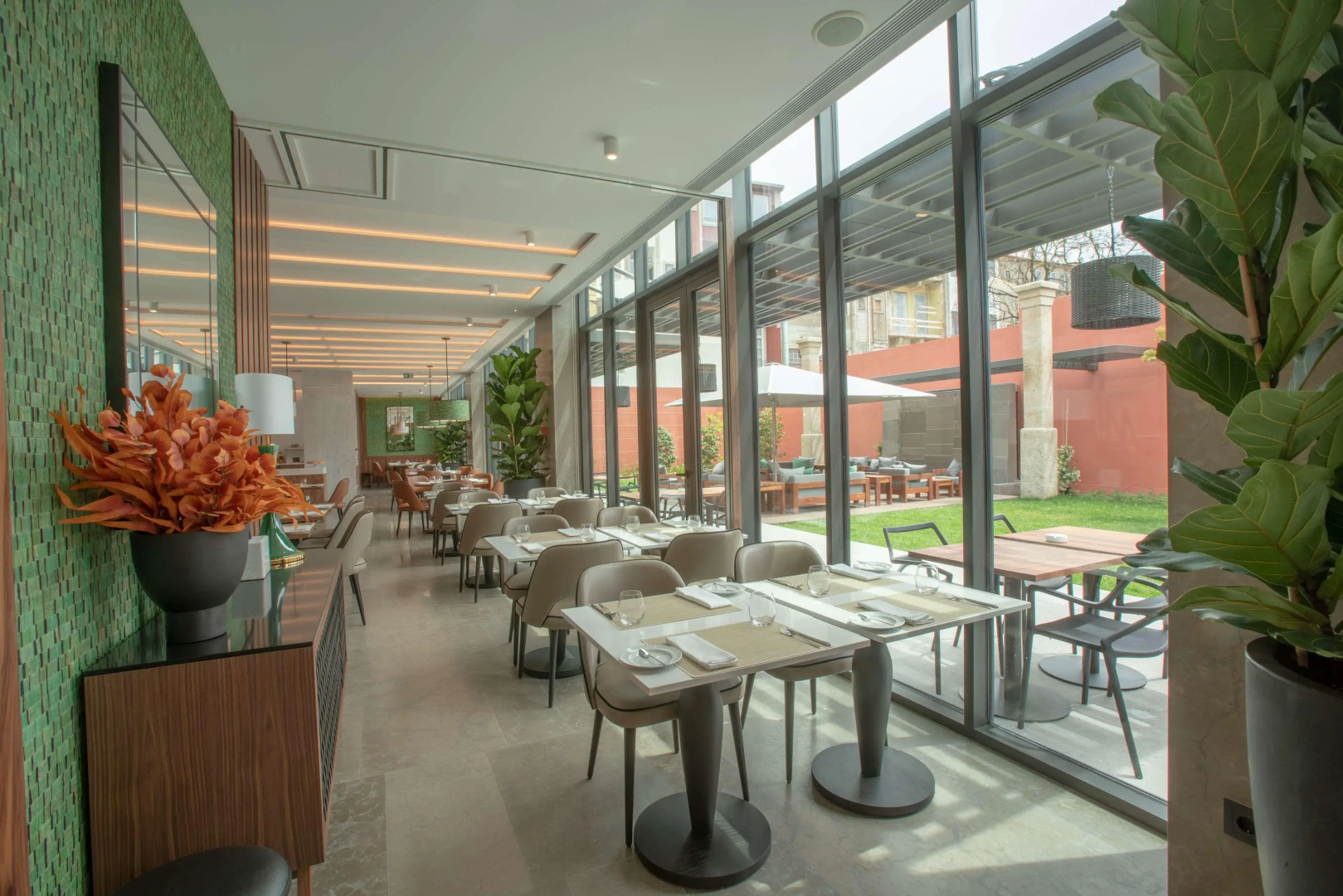 NH Hotel Porto Jardim
