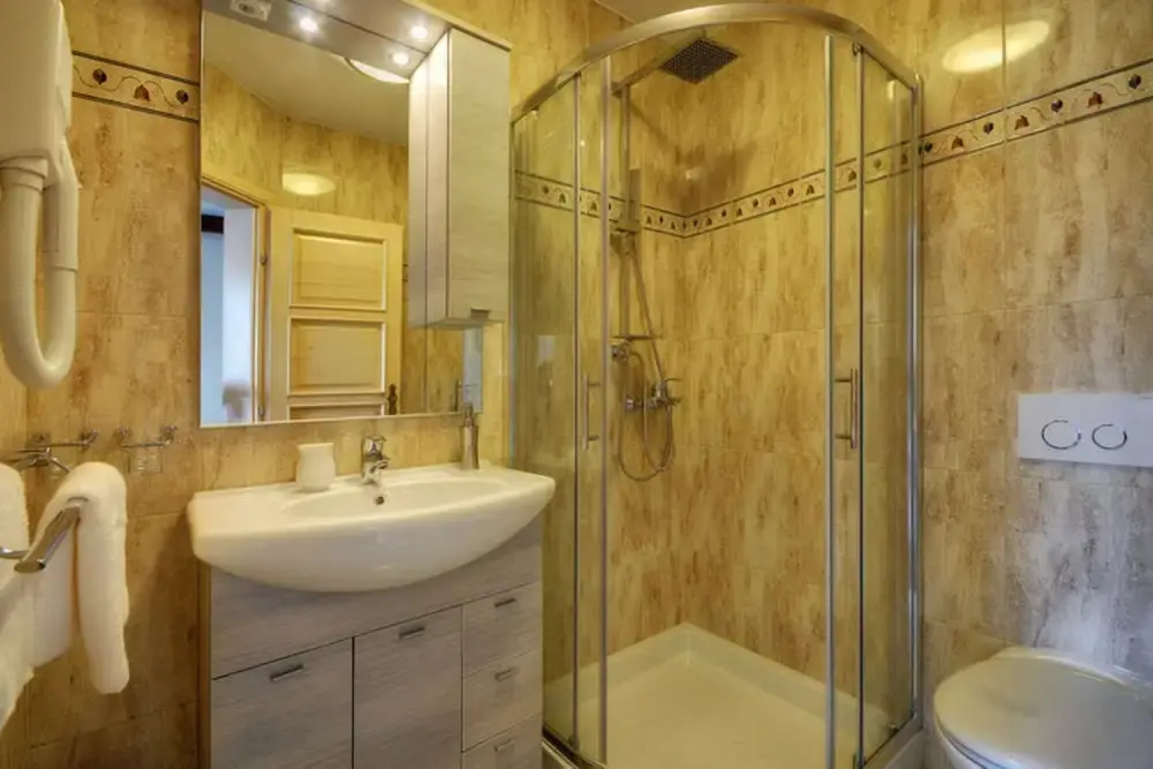 Holiday Home in Golas With Private Pool