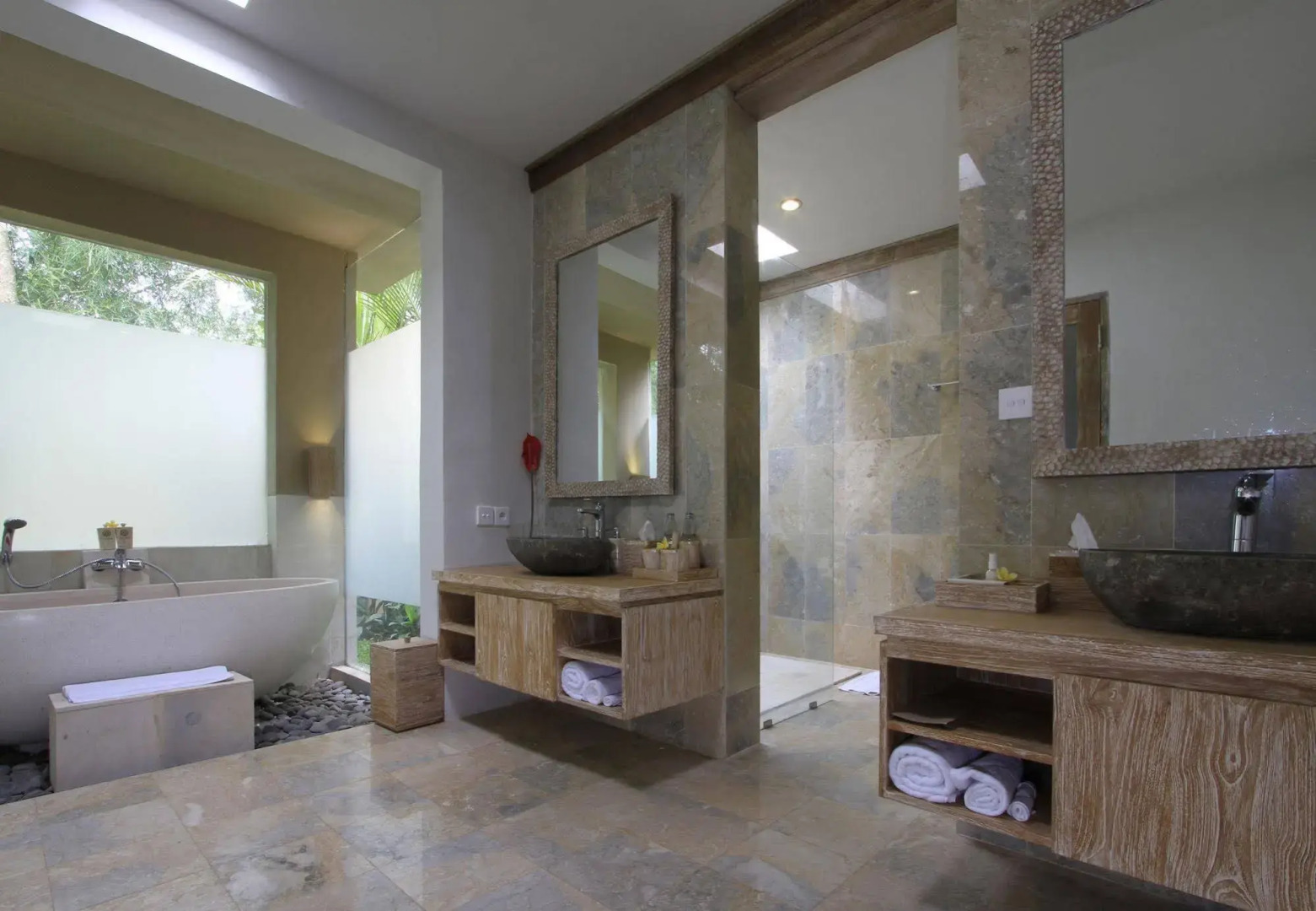 Отель The Kanjeng Resort Ubud