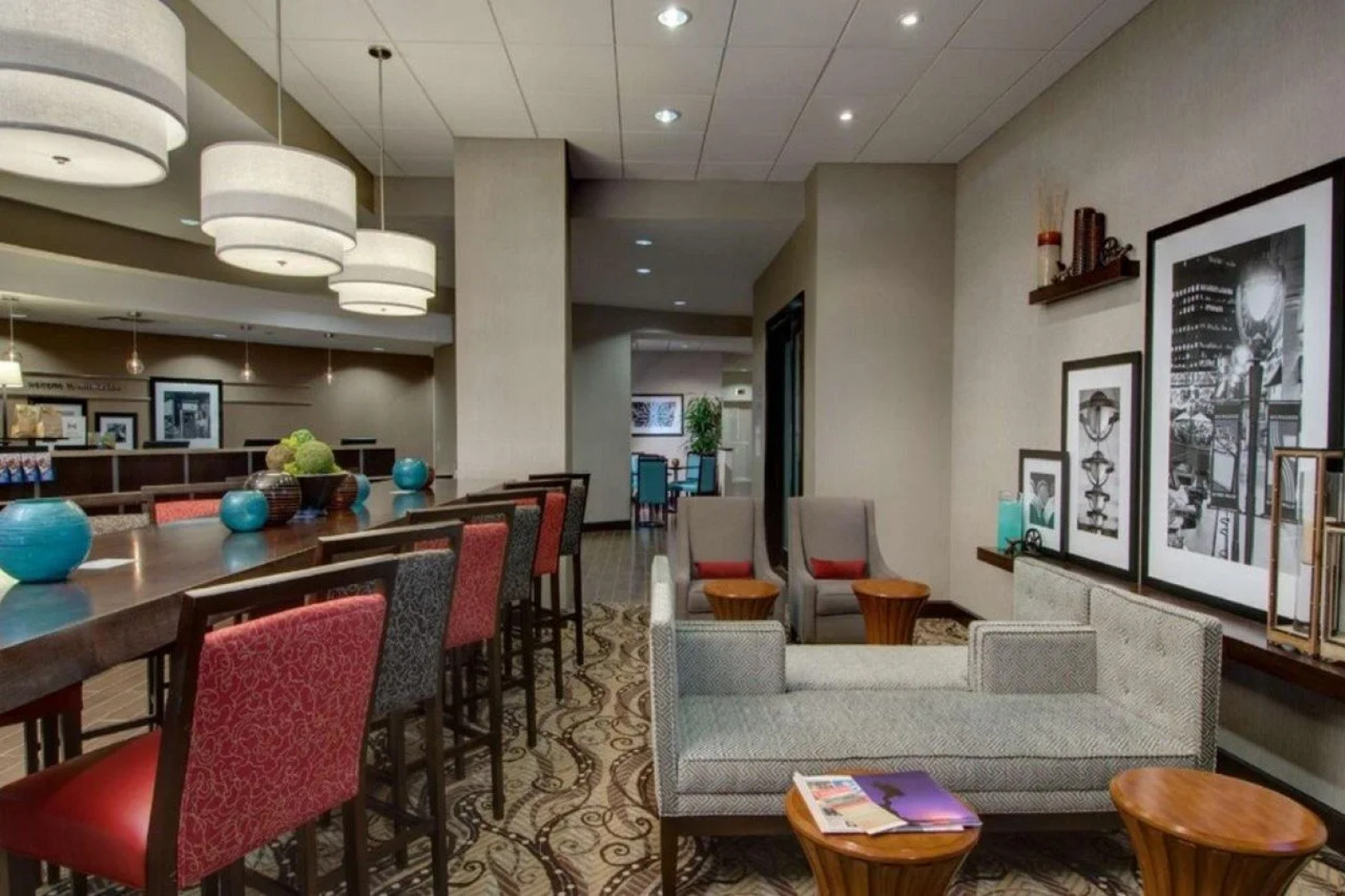 Hampton Inn & Suites Milwaukee Downtown