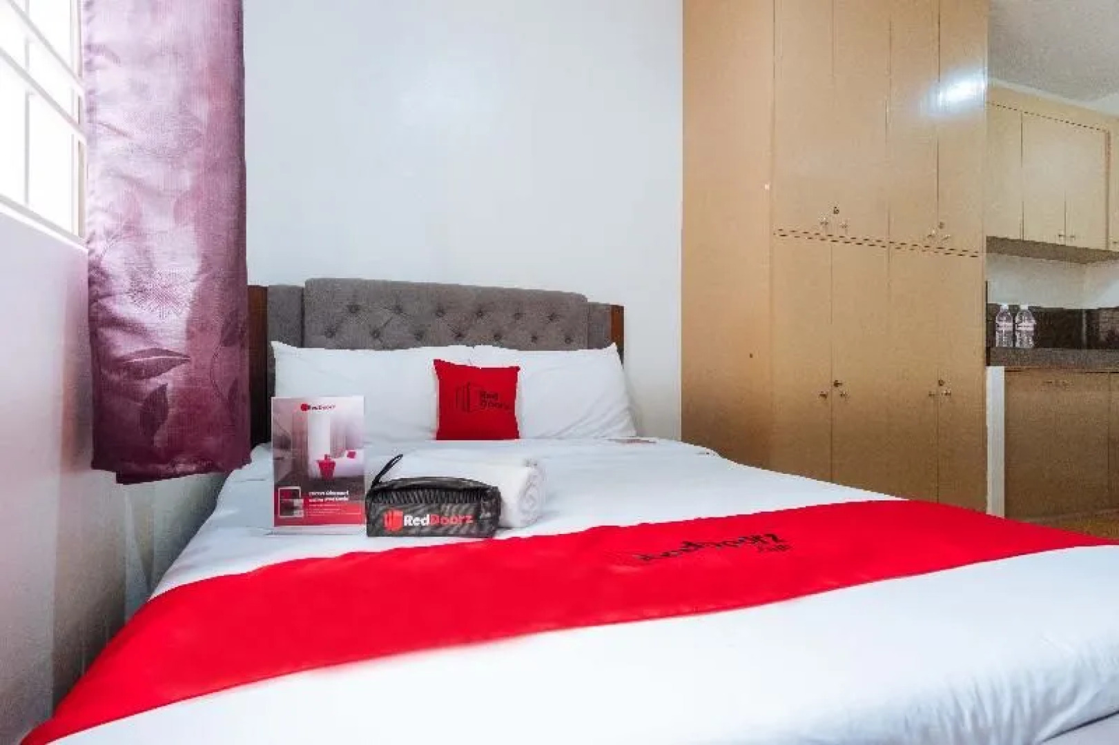 RedDoorz Plus near Robinsons Place Manila