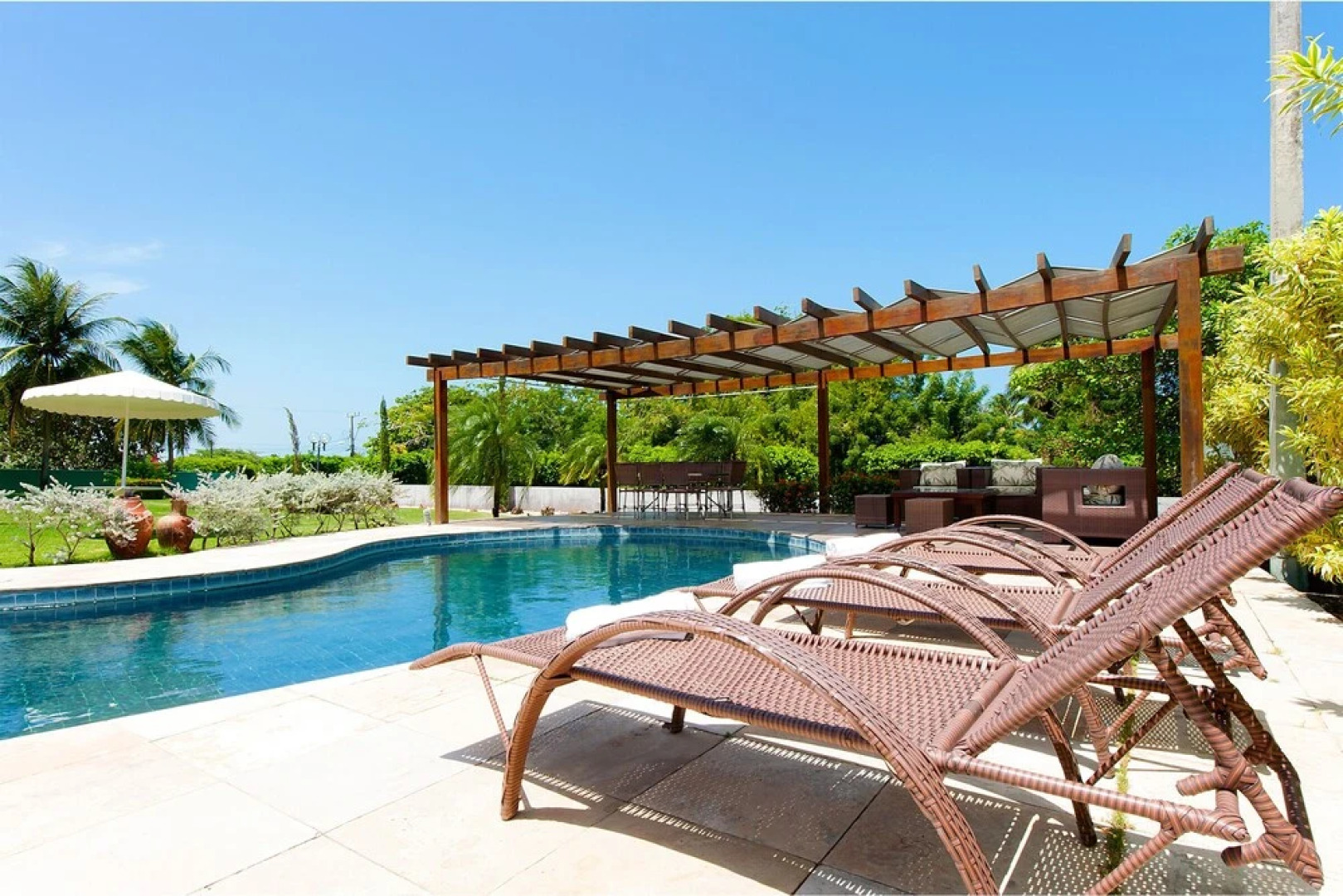 Casa com excelente localização no centro de Cumbuco