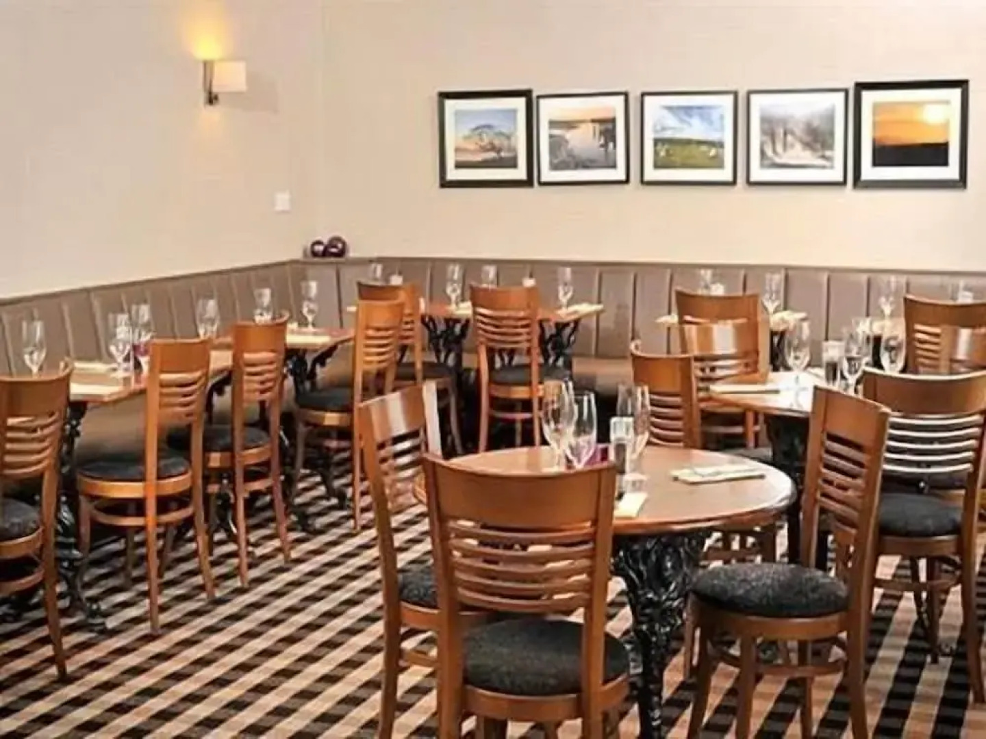 The Fishermans Arms Hotel