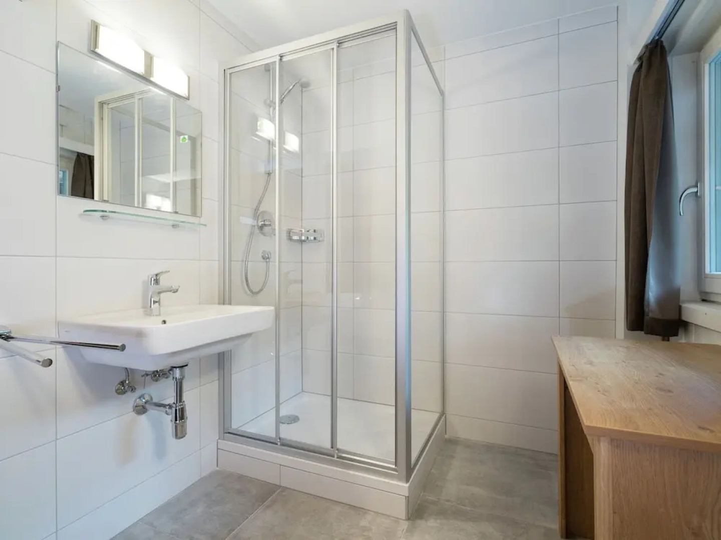 Large Luxury Chalet near Ski Area Zillerarena Königsleiten