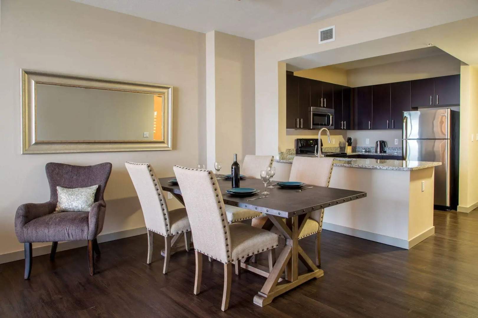 Mare Azur Miami Luxury Apartments by Grand Bay