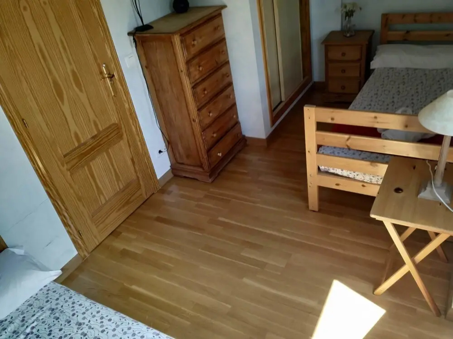 Chalet centro de escarrilla casa 7