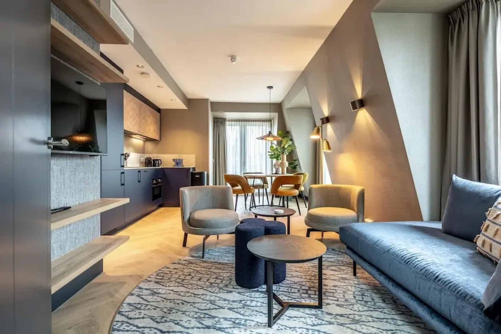 Family Apartment w/ Bunk Beds