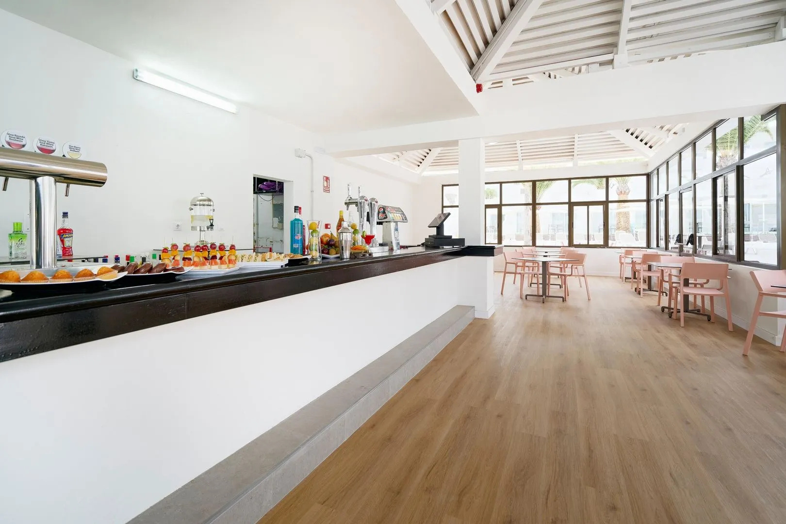 Отель BLUESEA Golden Beach